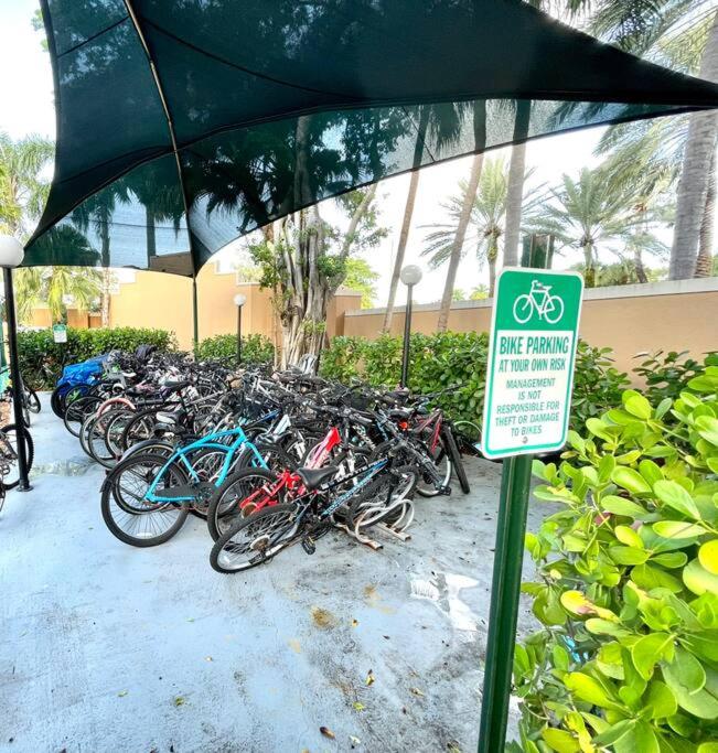 Yacht Club Miami Suite 2 Bedroom and 2 Bathroom With Baby Crib & Free Parking