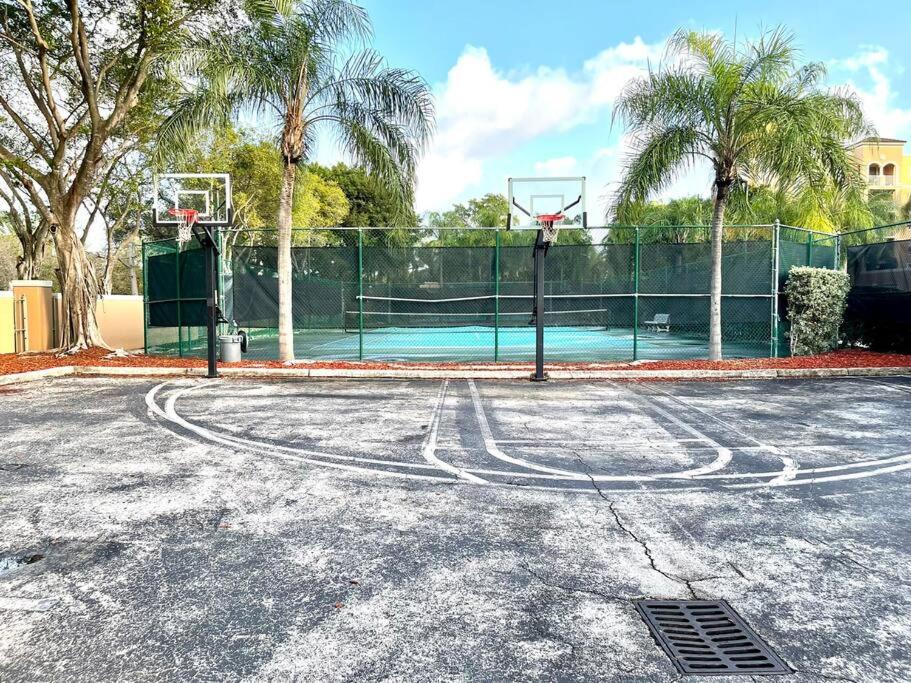 Yacht Club Miami Suite 2 Bedroom and 2 Bathroom With Baby Crib & Free Parking