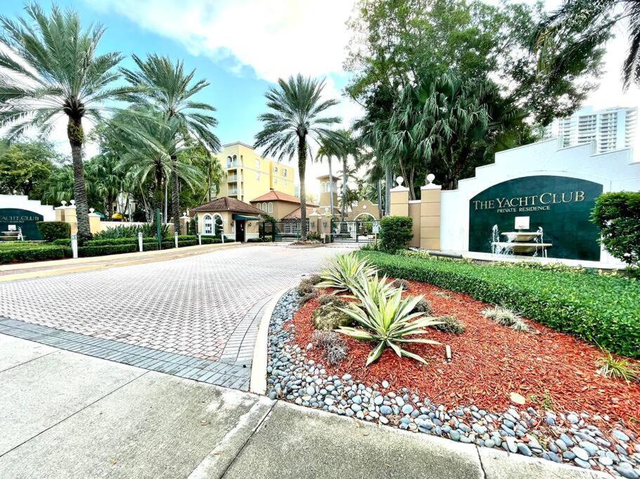 Hotel Yacht Club Miami Suite 1br And 1ba With Pool Free Parking Gym & Jacuzzi