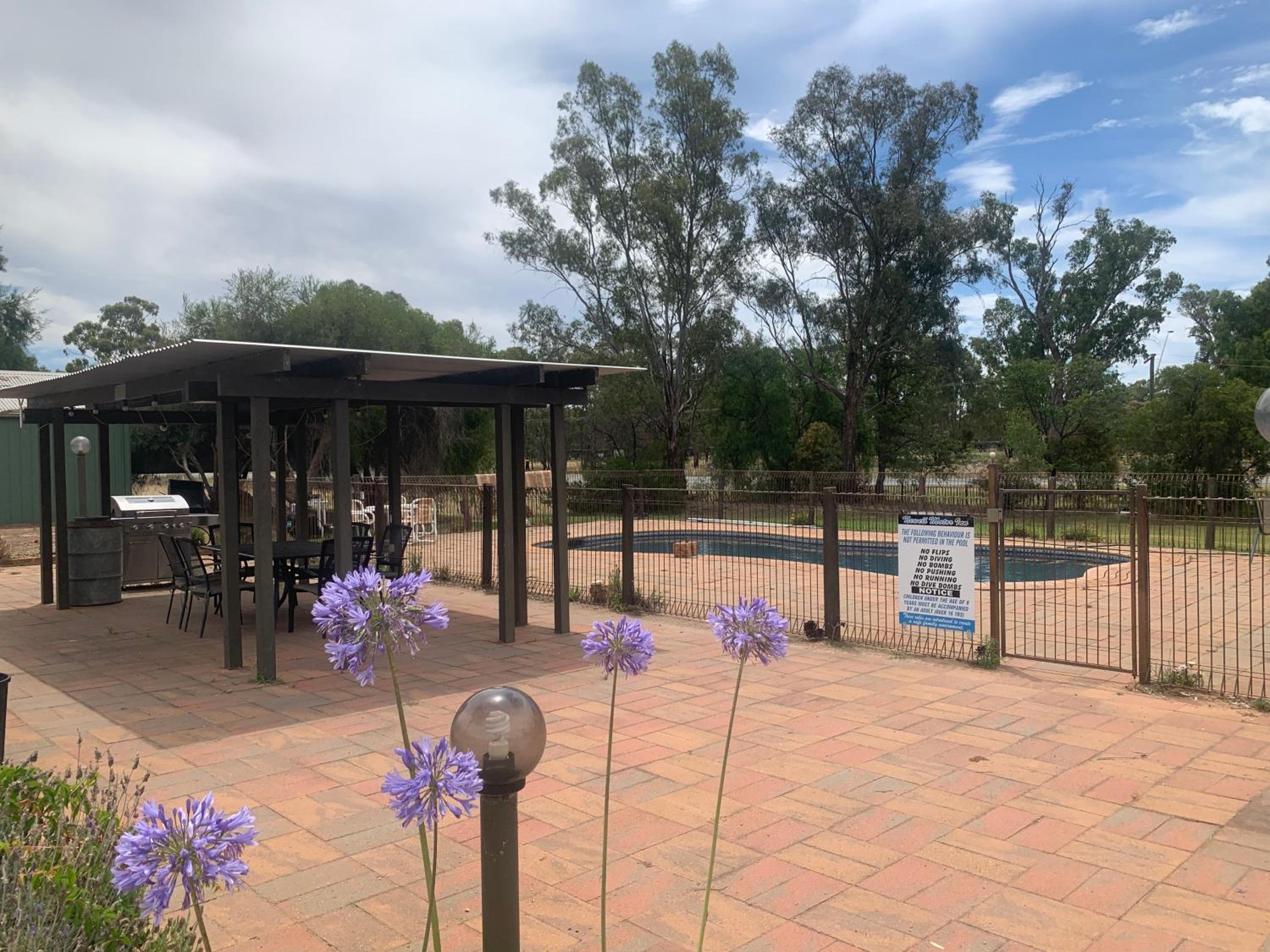 Newell Motor Inn Narrandera