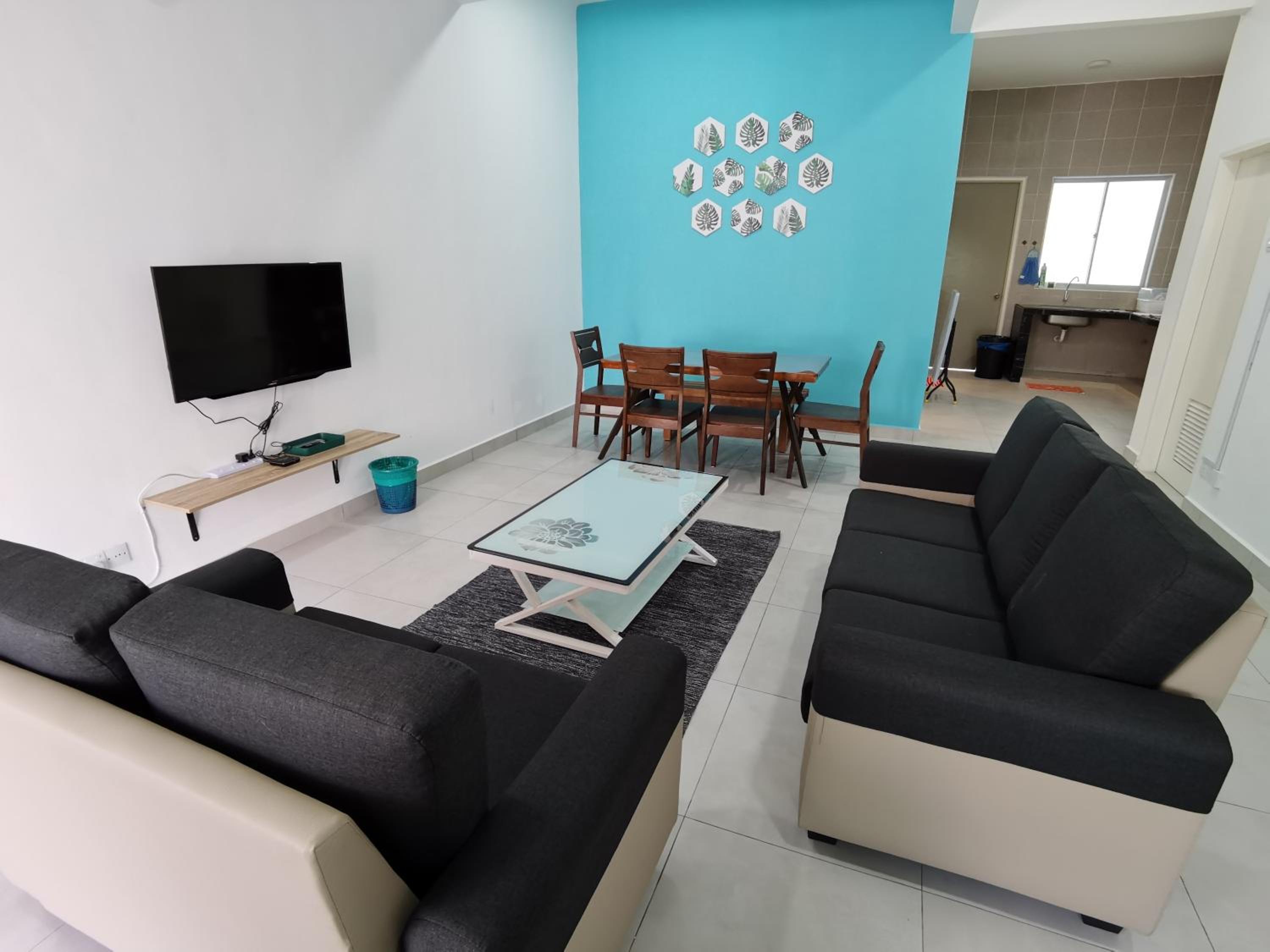 My Homestay N43 (14 pax) @ Golden Hills Night Market view 5