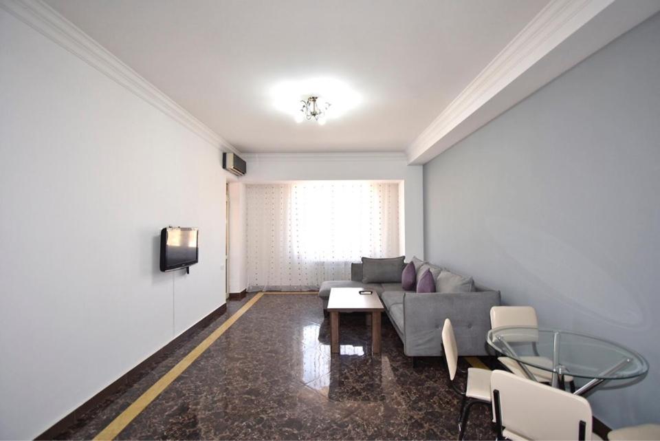Pavstos Buzand Street, 1 bedroom New renovated, Modern apartment BU955