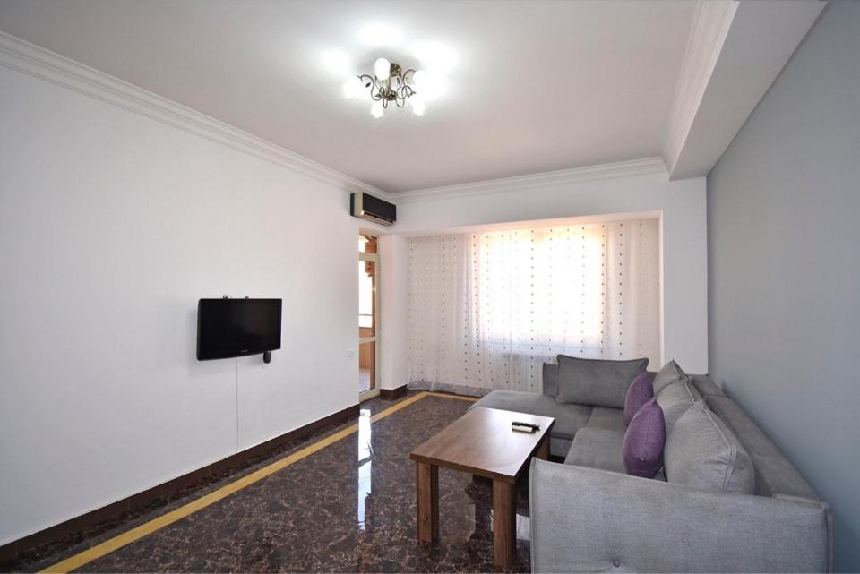Pavstos Buzand Street, 1 bedroom New renovated, Modern apartment BU955