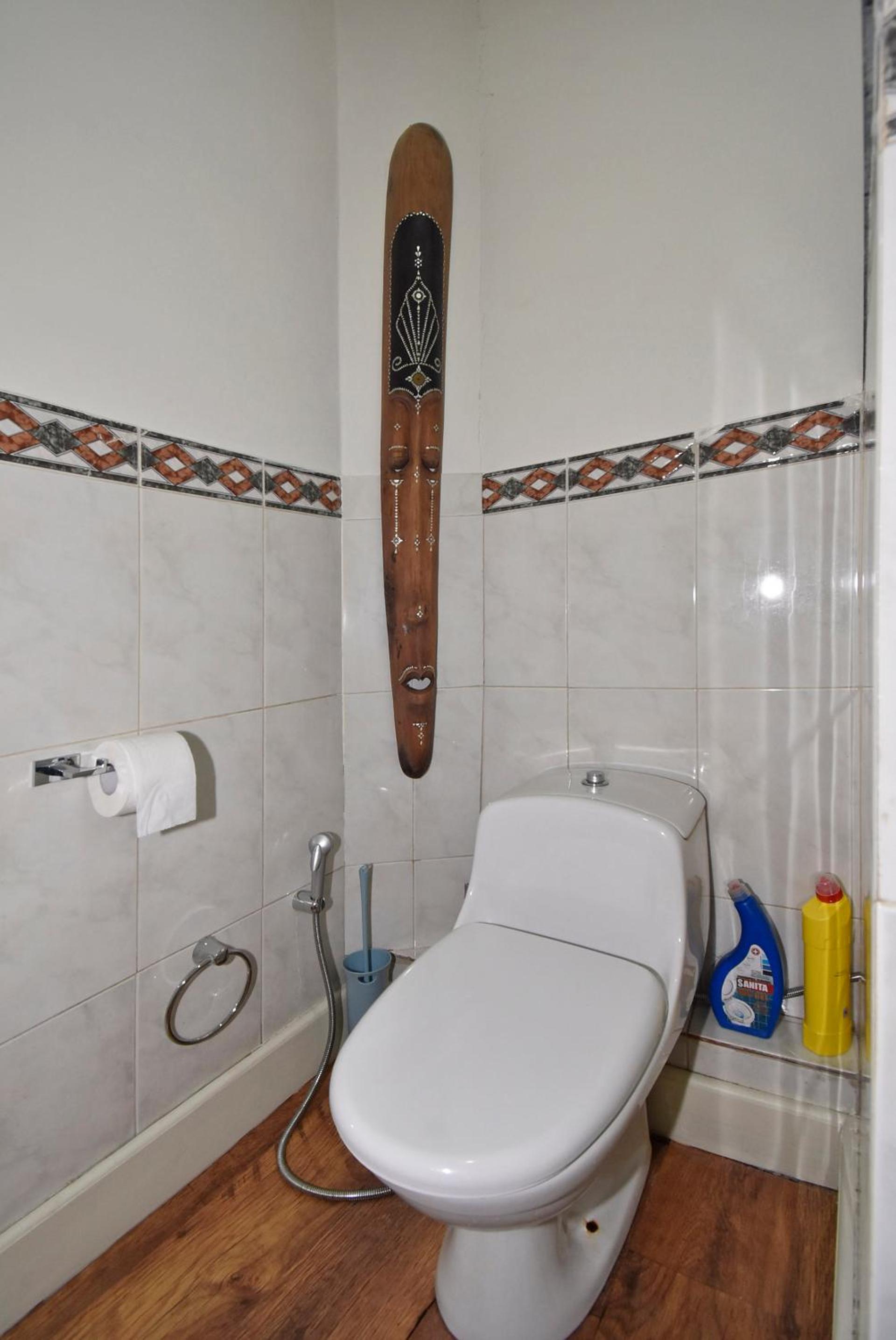 Khanjyan street, 3 bedrooms Duplex, Spacious apartment for rent DXA344