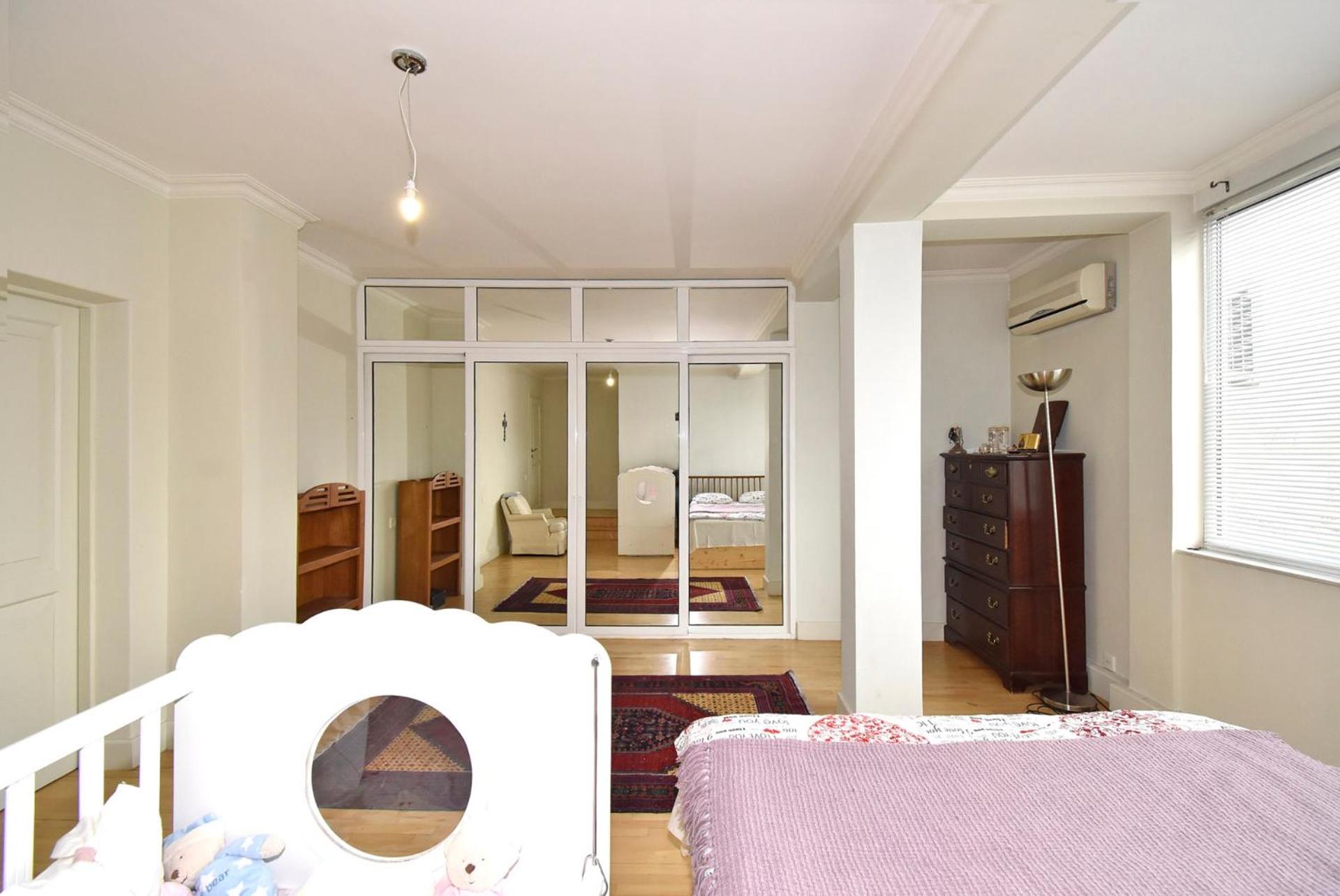 Khanjyan street, 3 bedrooms Duplex, Spacious apartment for rent DXA344