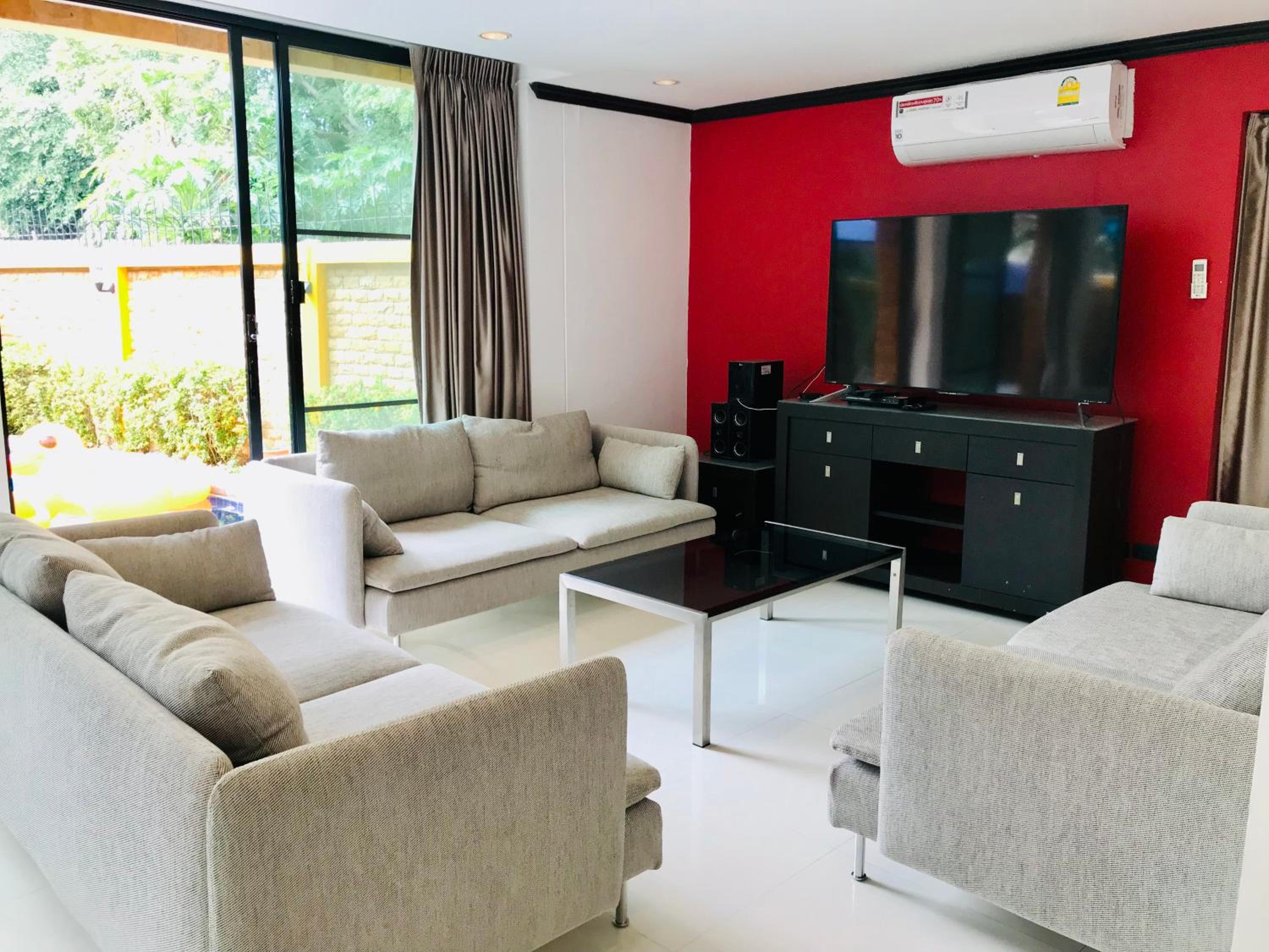 4poolvillas