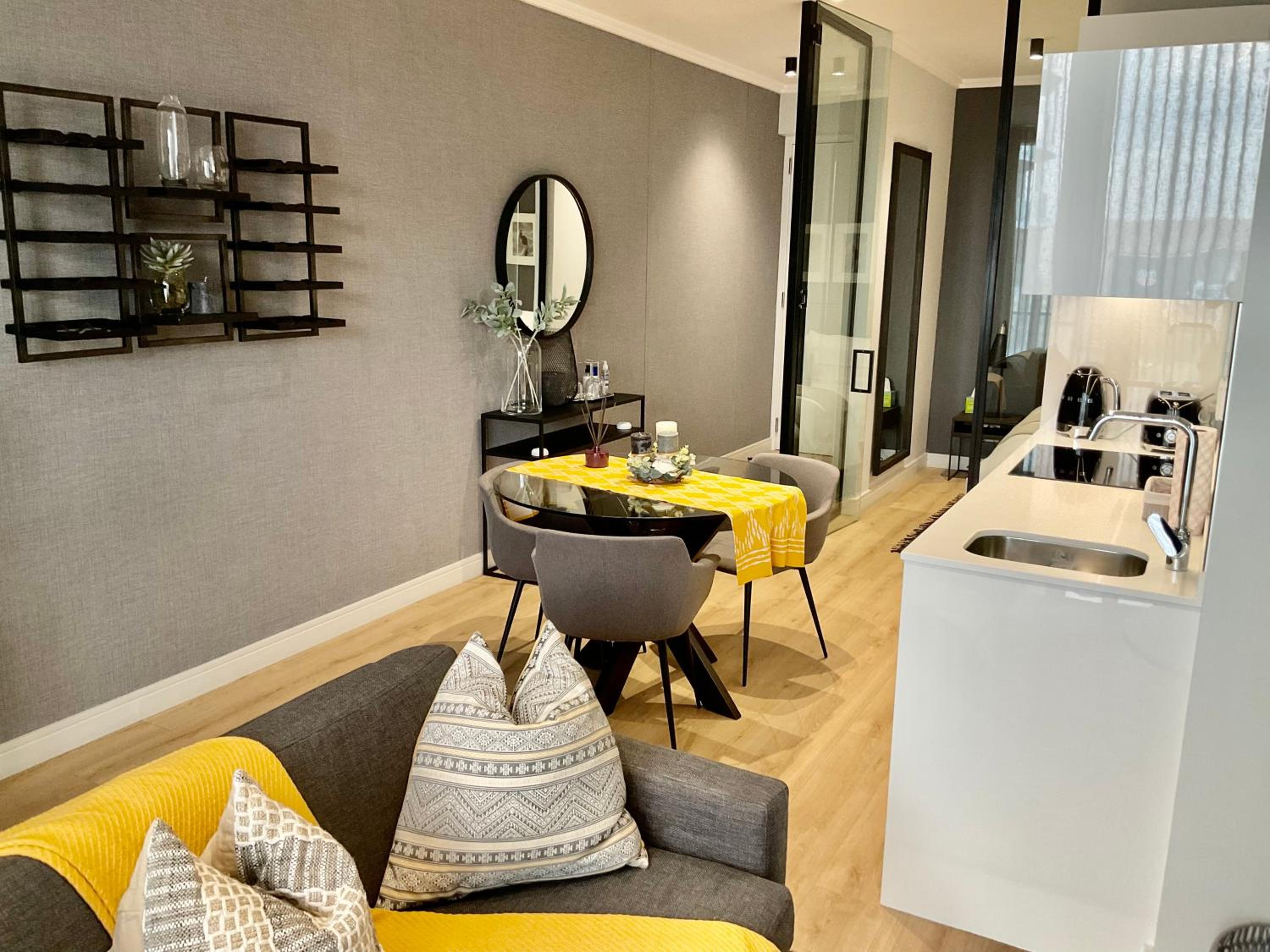 5 Star Elegant Apartments, Ellipse, Waterfall City, Midrand, Johannesburg view 5
