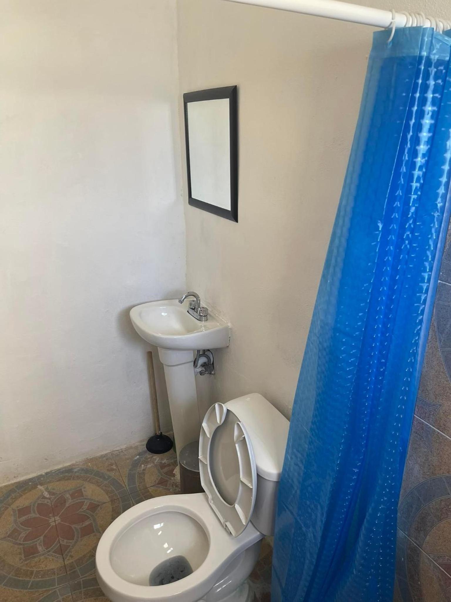 Casa Nova! PRIVATE BATHROOM AND ROOM