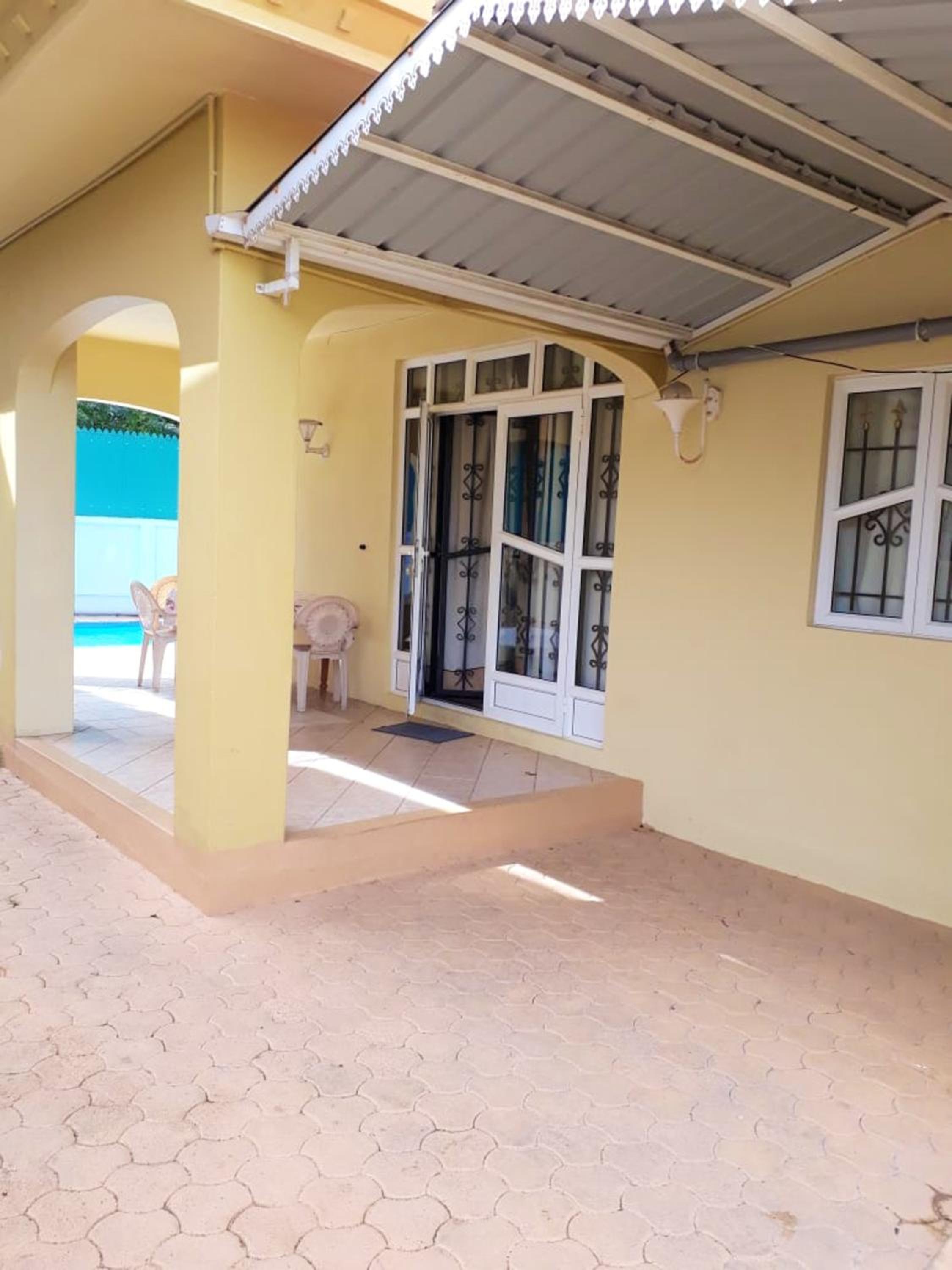 Sunny villa in Pereybere with private pool view 2