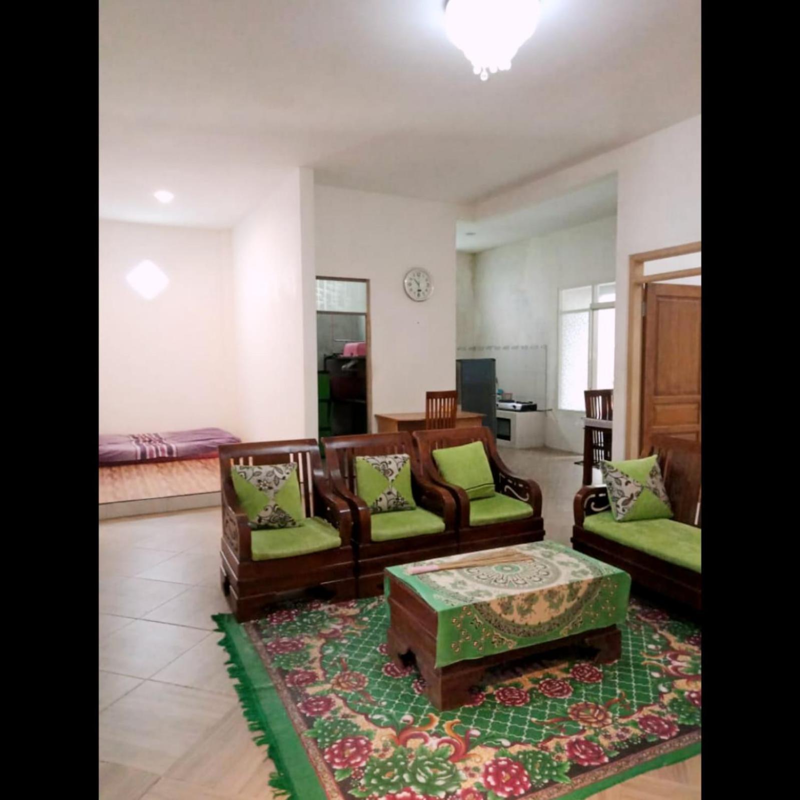 RUMAH ACIL DEKAT BNS dan JTP view 5