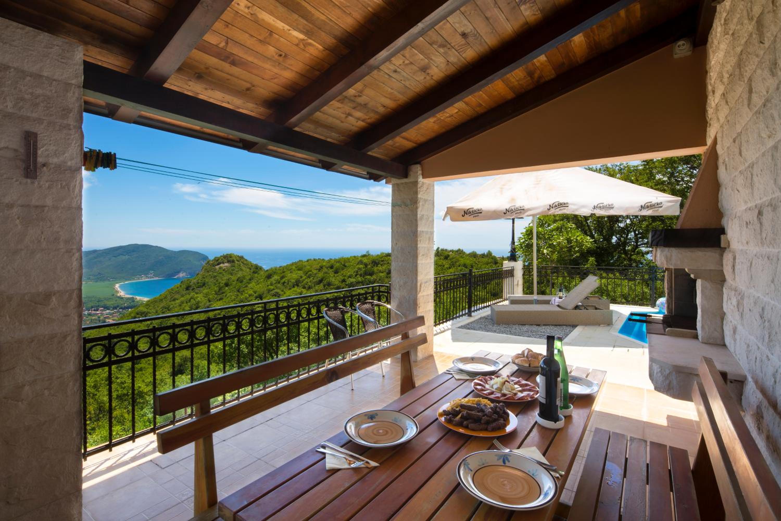 Villa Robinson view 4