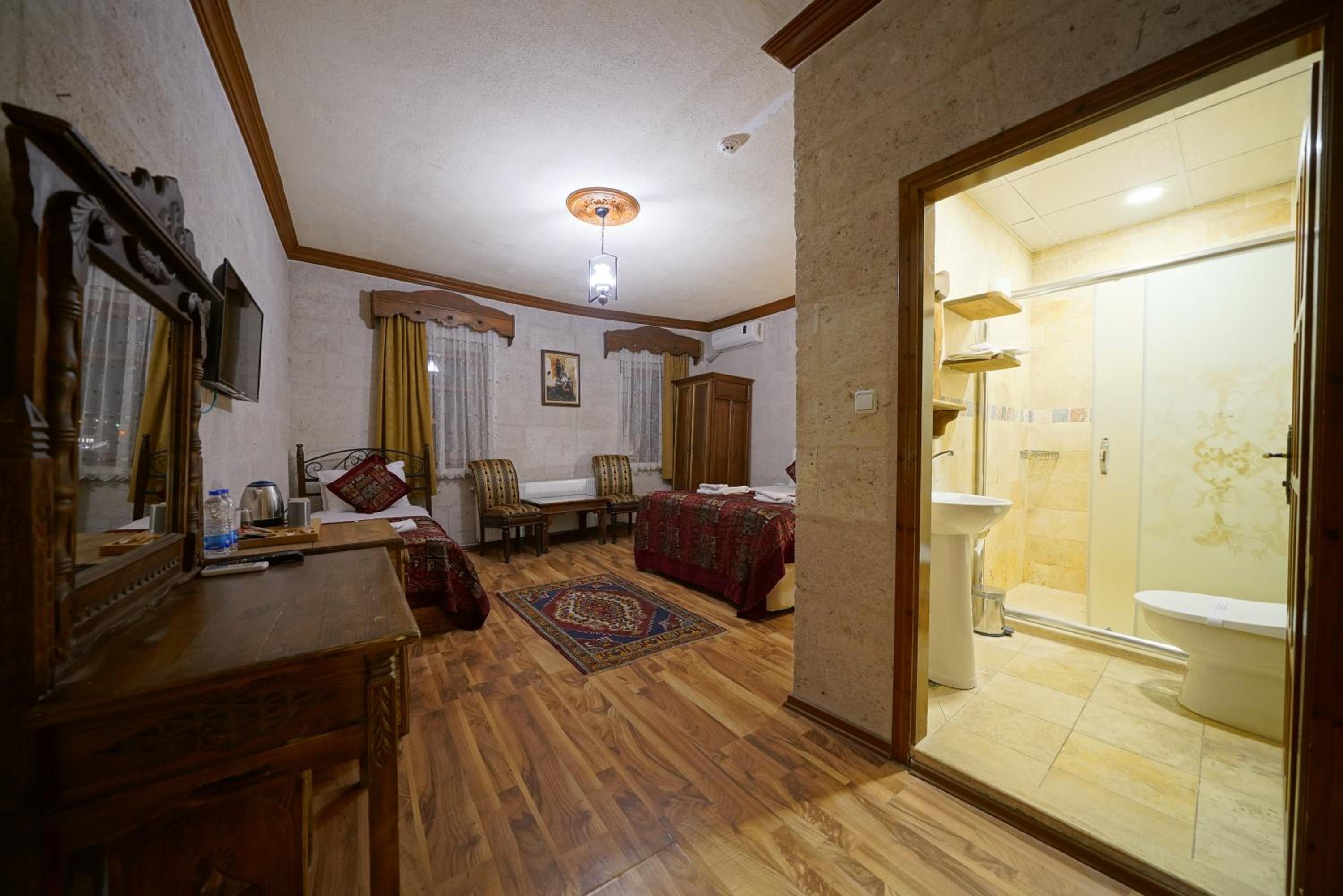 Arch Palace - Image 70