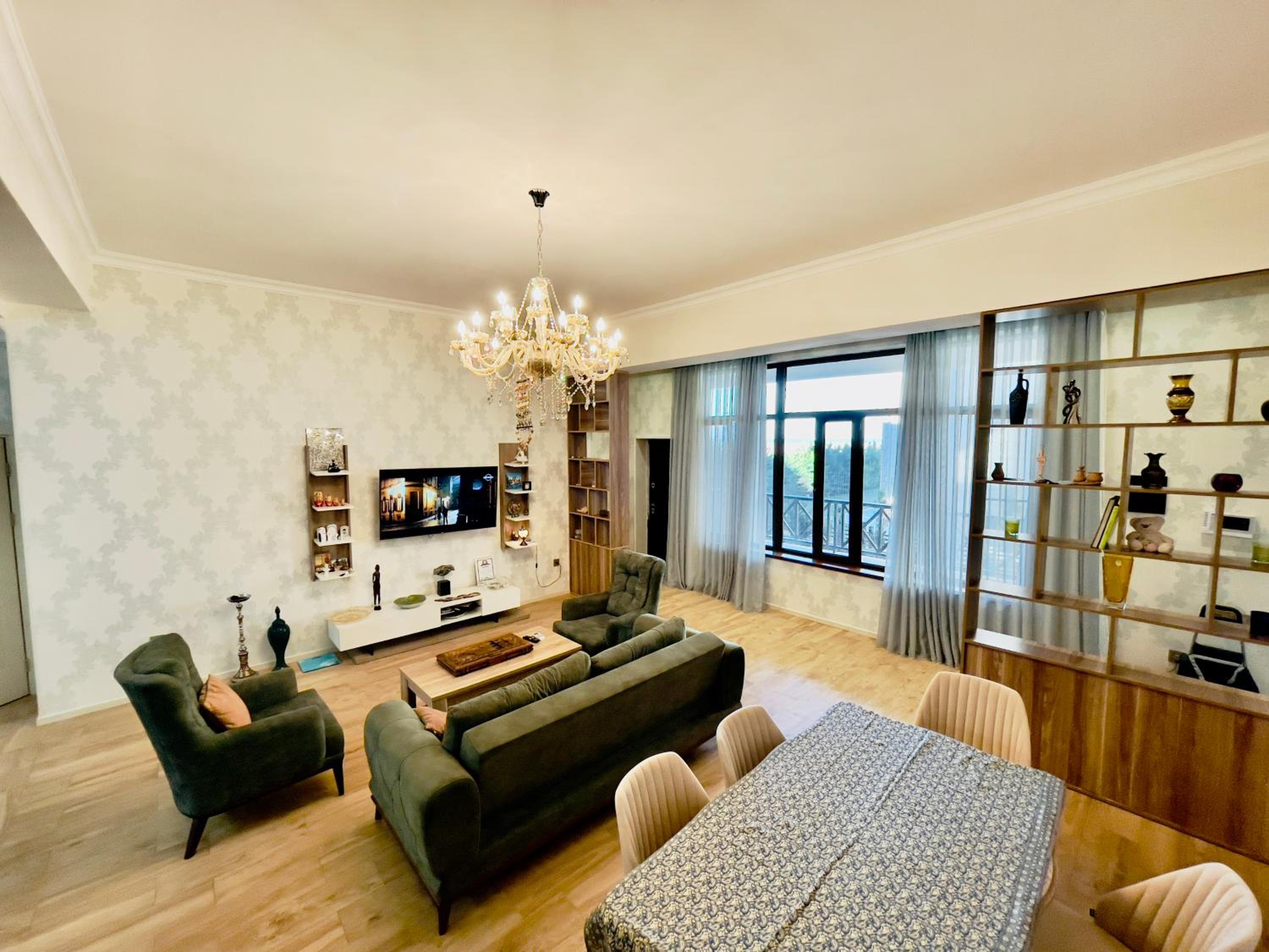 Delmar Luxury Residence