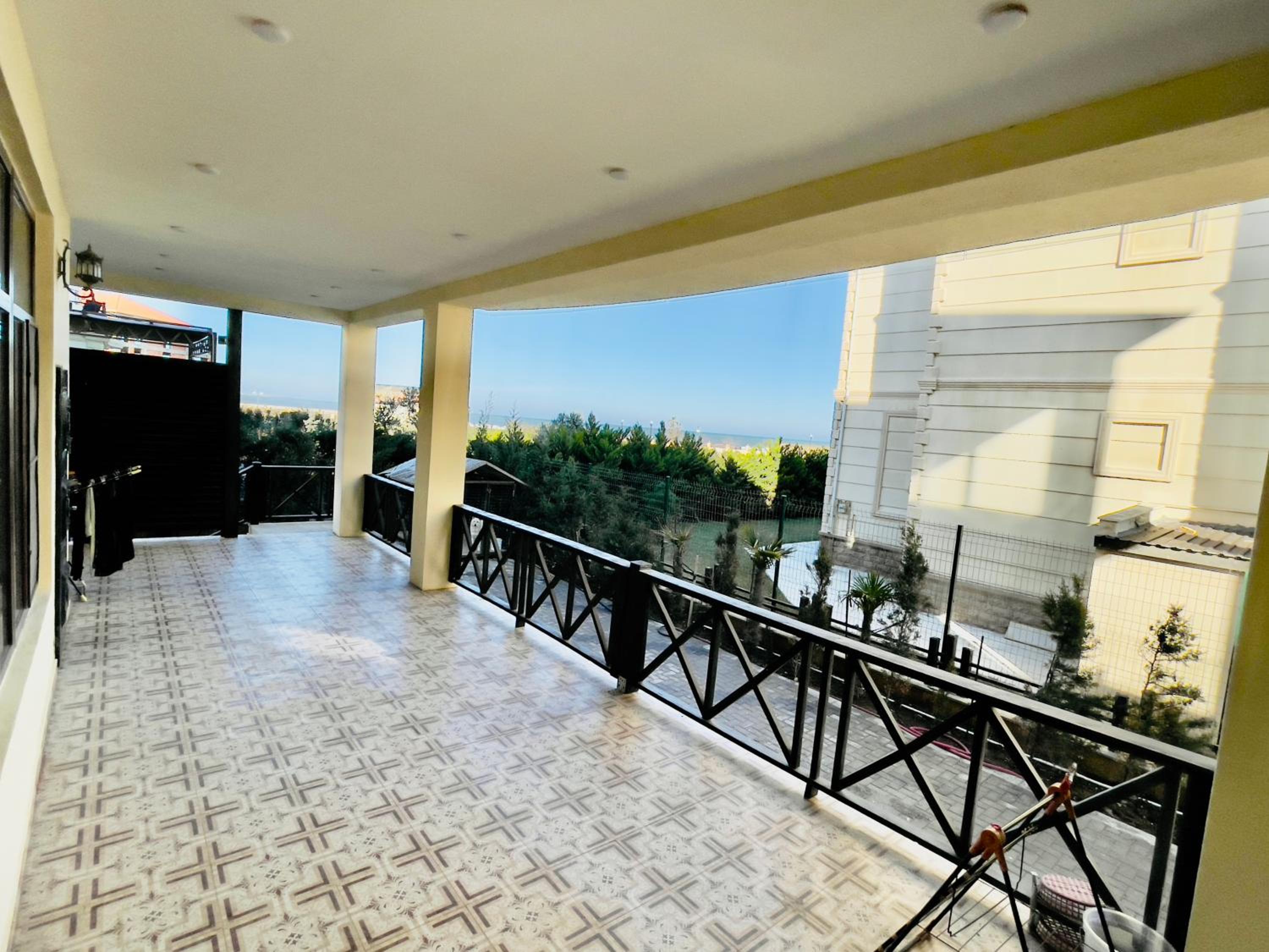 Delmar Luxury Residence