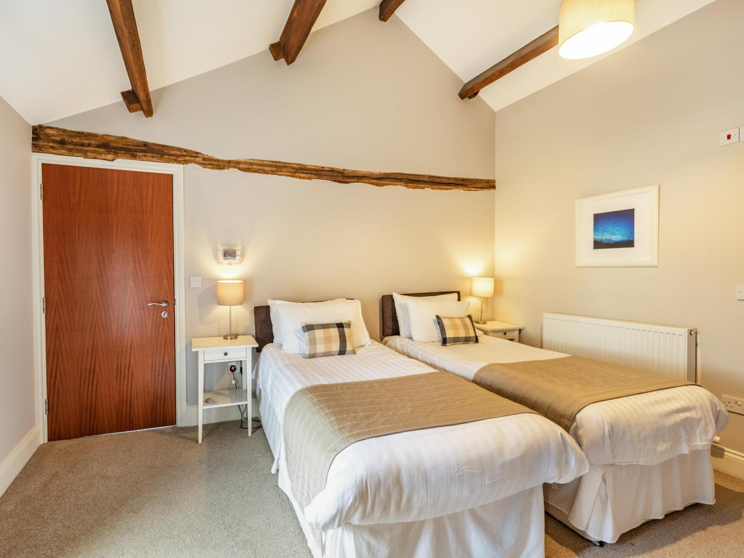 Scotch Arms Mews Bed & Breakfast, Brampton Town Centre, Hadrians Wall