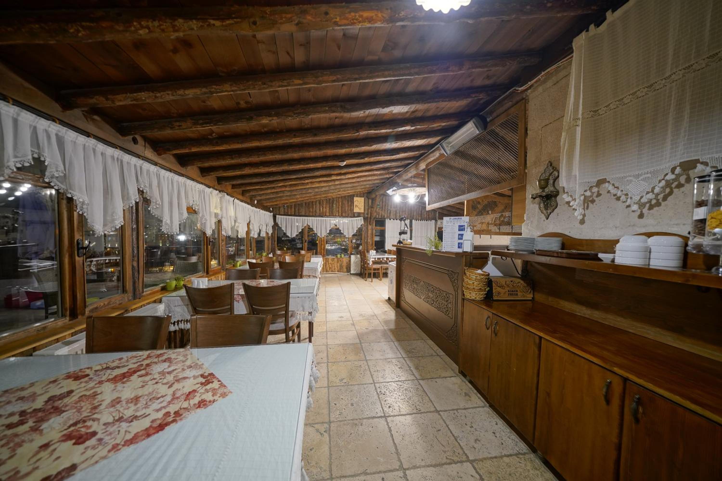 Arch Palace - Image 117