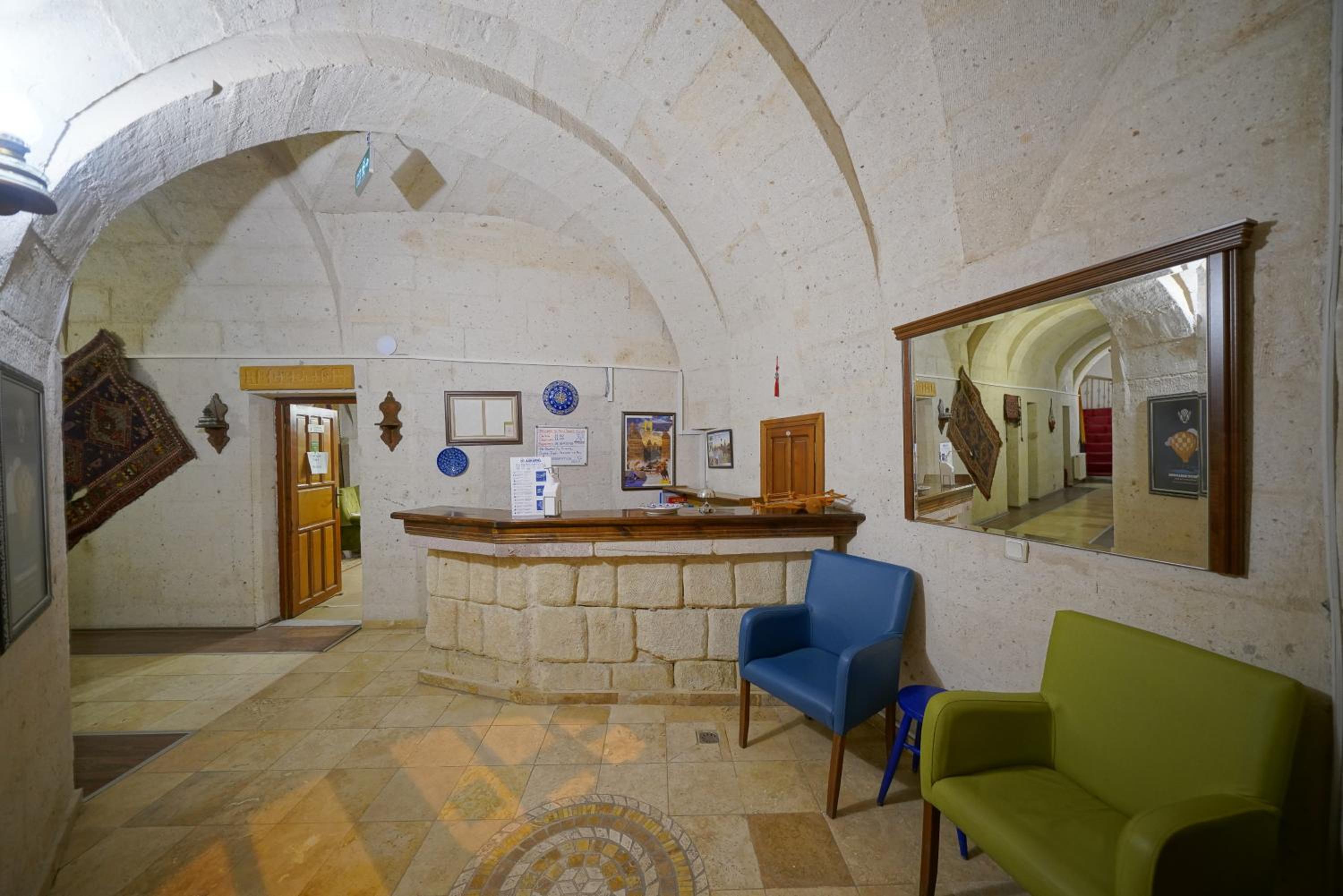 Arch Palace - Image 124