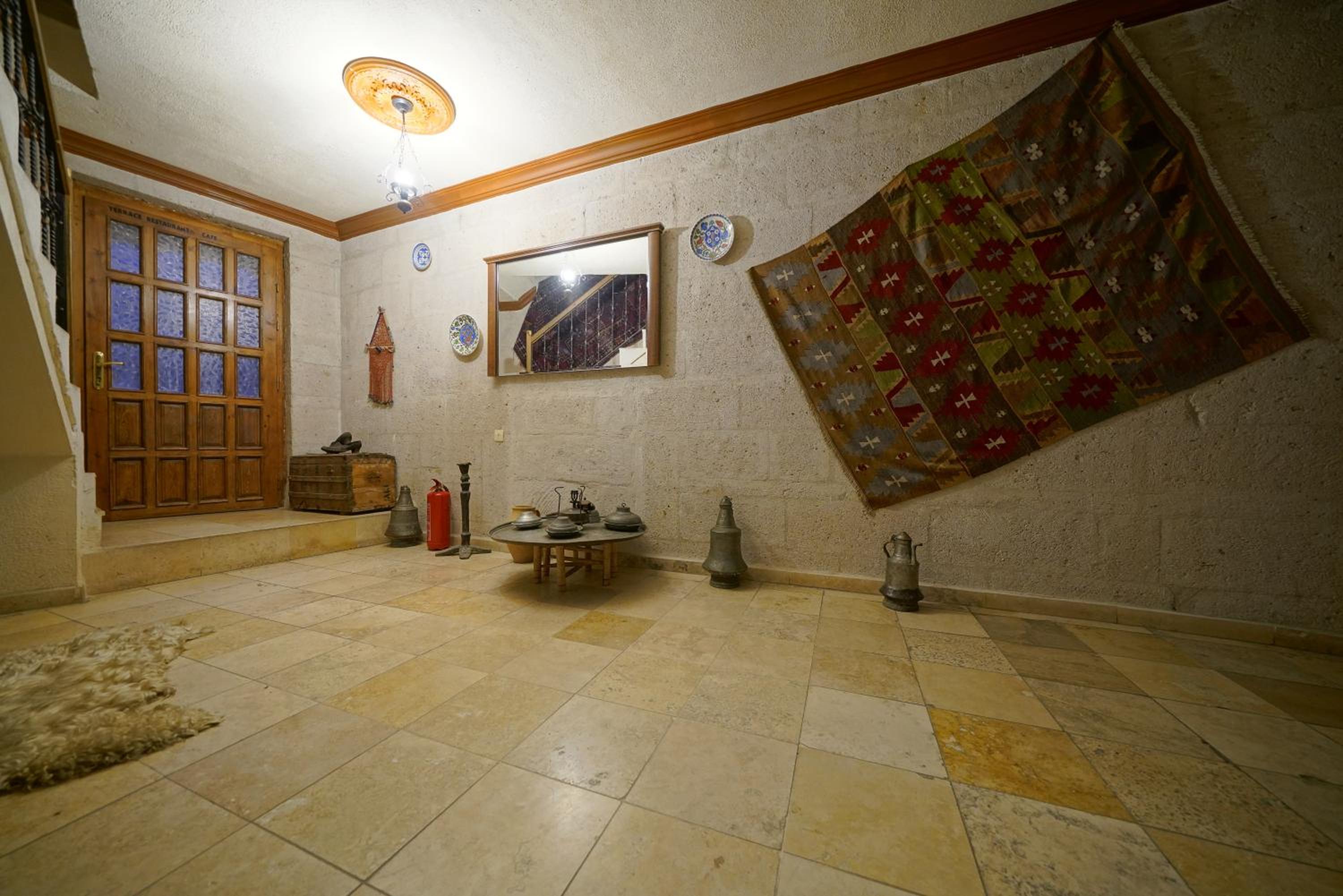 Arch Palace - Image 121