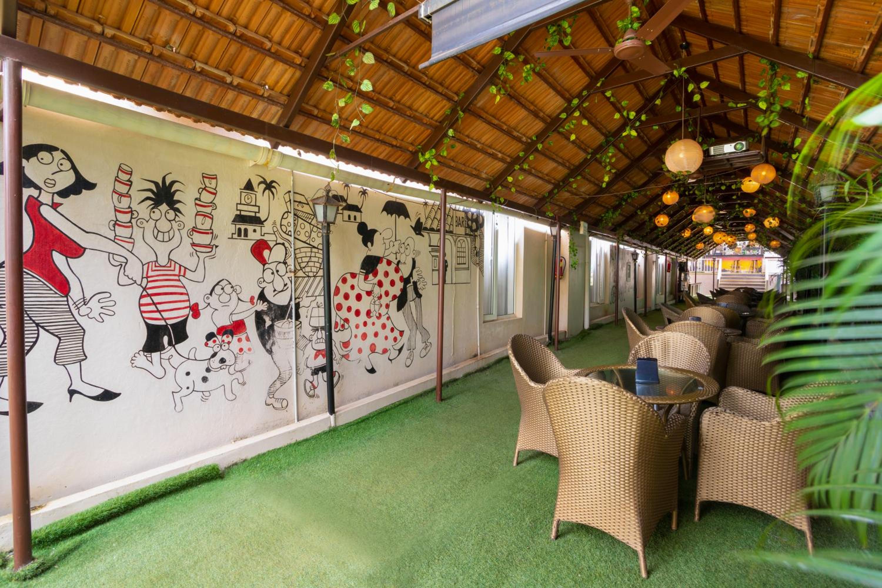 De Lagom Comforts , Comfortable Rooms with Pool & Breakfast - Near Anjuna Beach