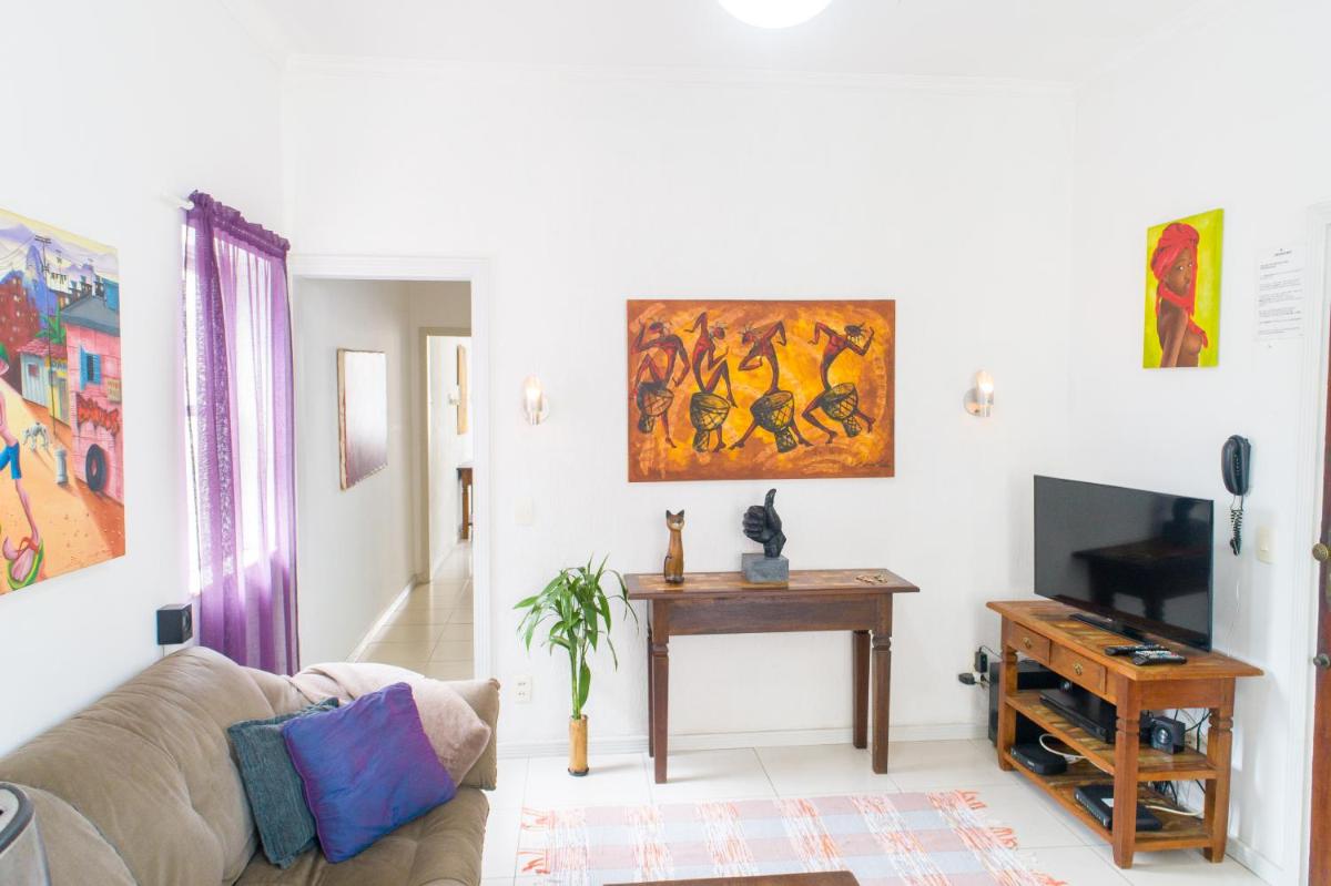 Lindo apartamento de 2 quartos ao lado da Praia de Copacabana!