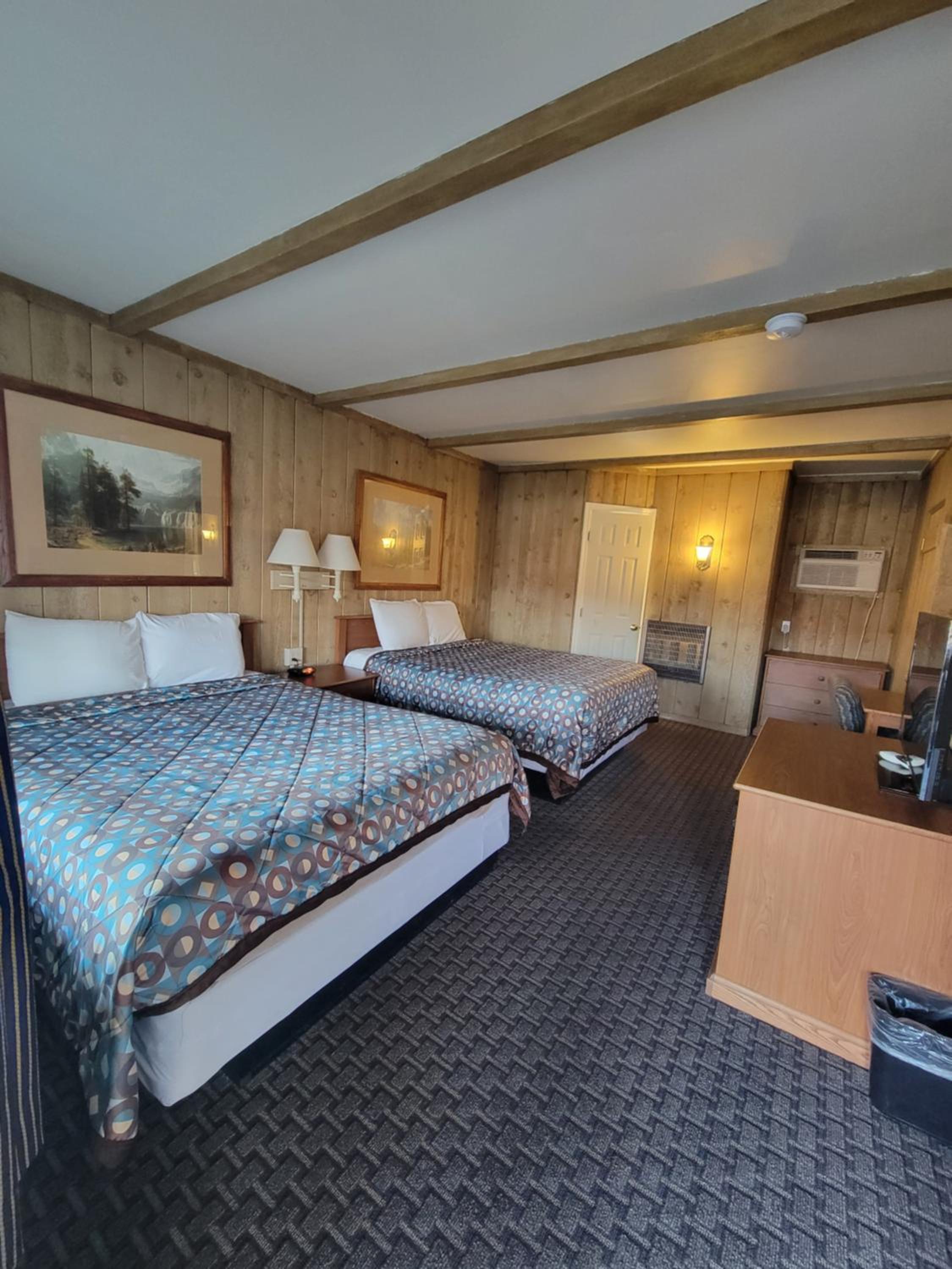 Townhouse Motel