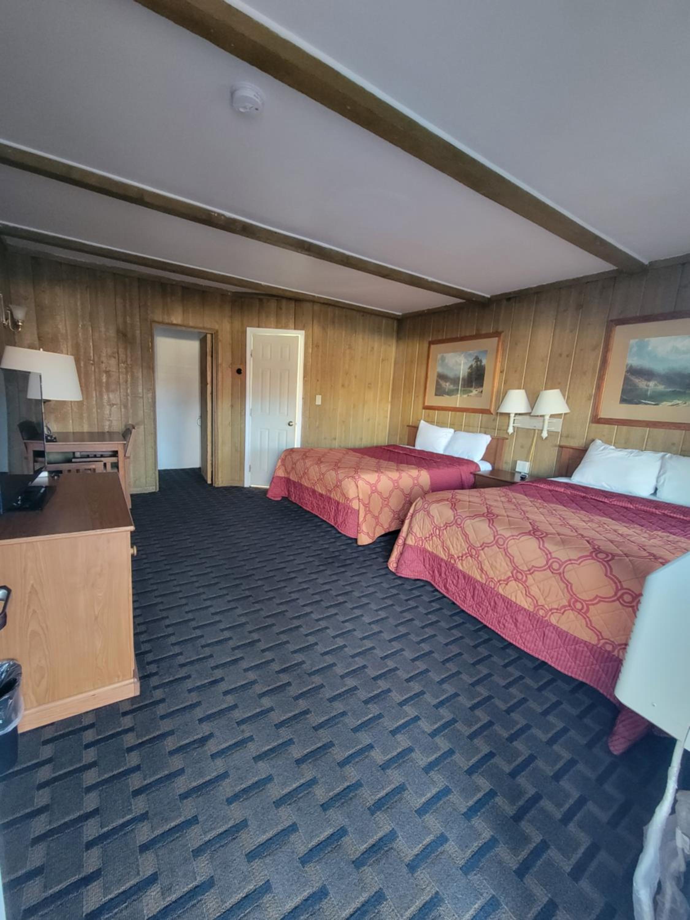 Townhouse Motel