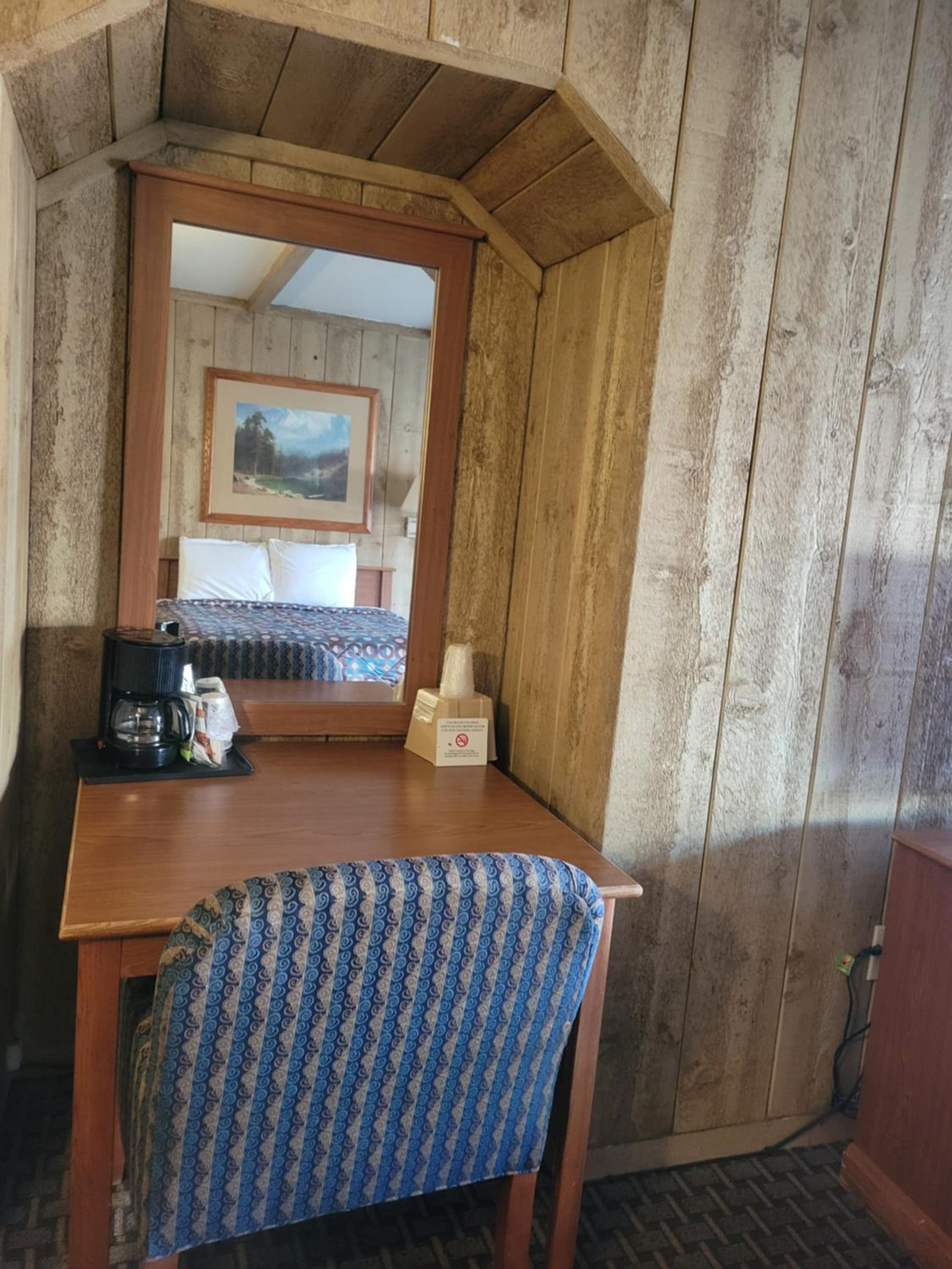 Townhouse Motel