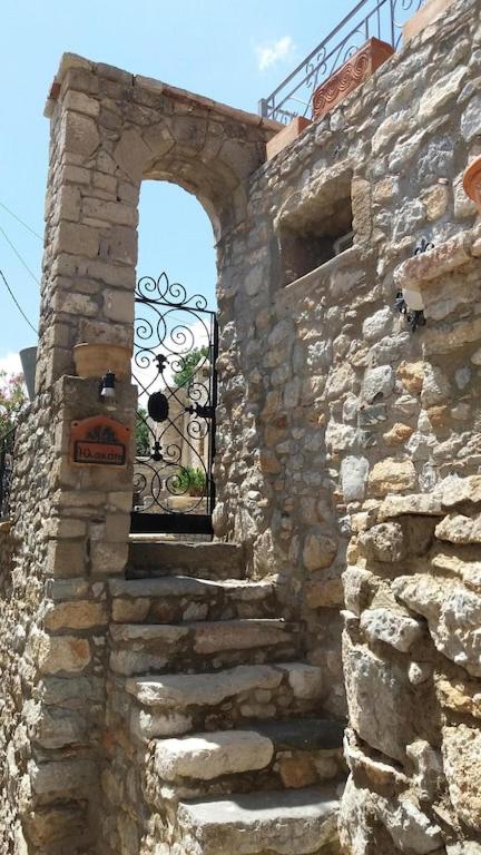 ILAKATI House, Megalo Horio village, Tilos Island view 4