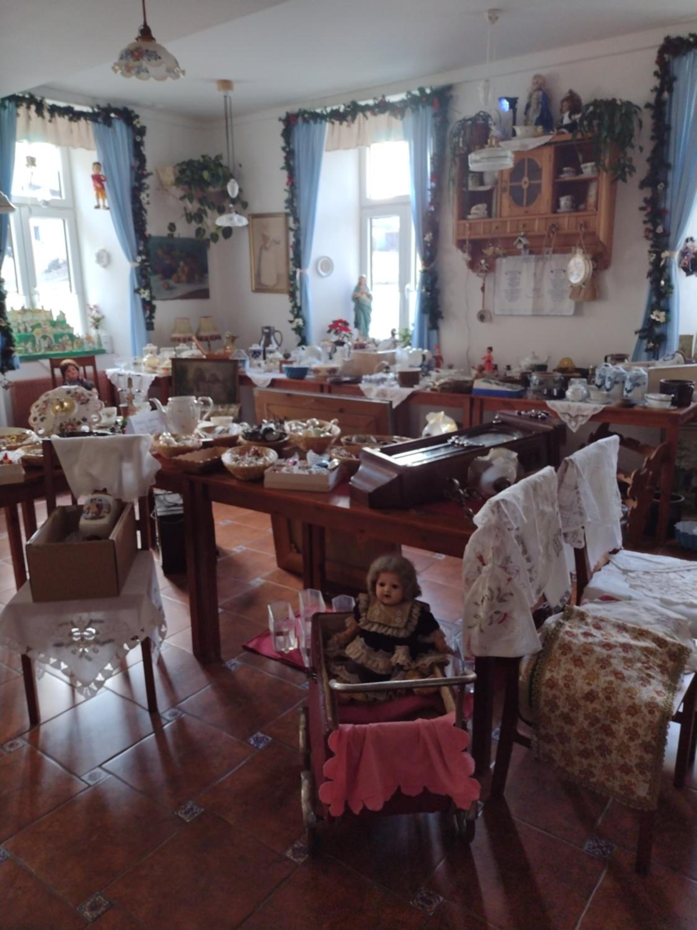 Restaurace a penzion Ubrousku prostři se