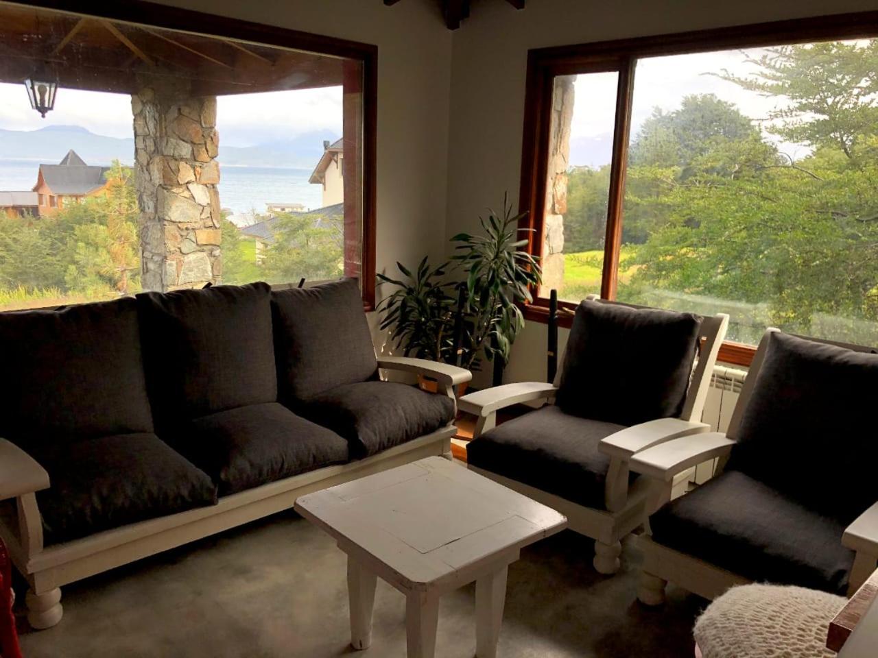Villa de los Ñires