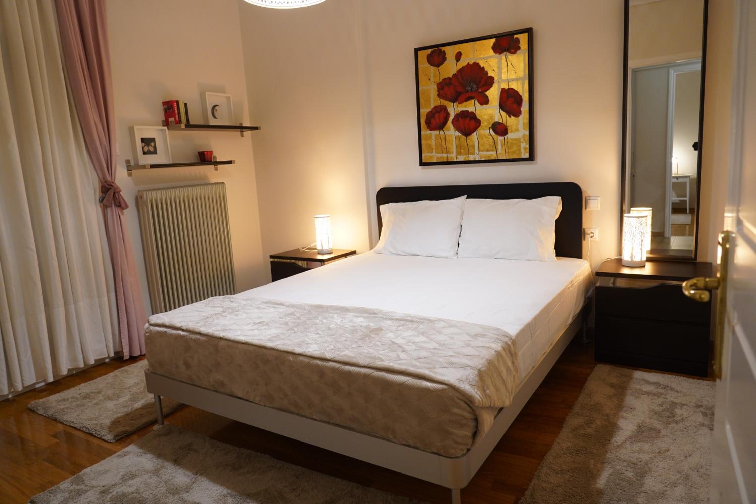 Larissa Downtown Apartment With Parking photo 4