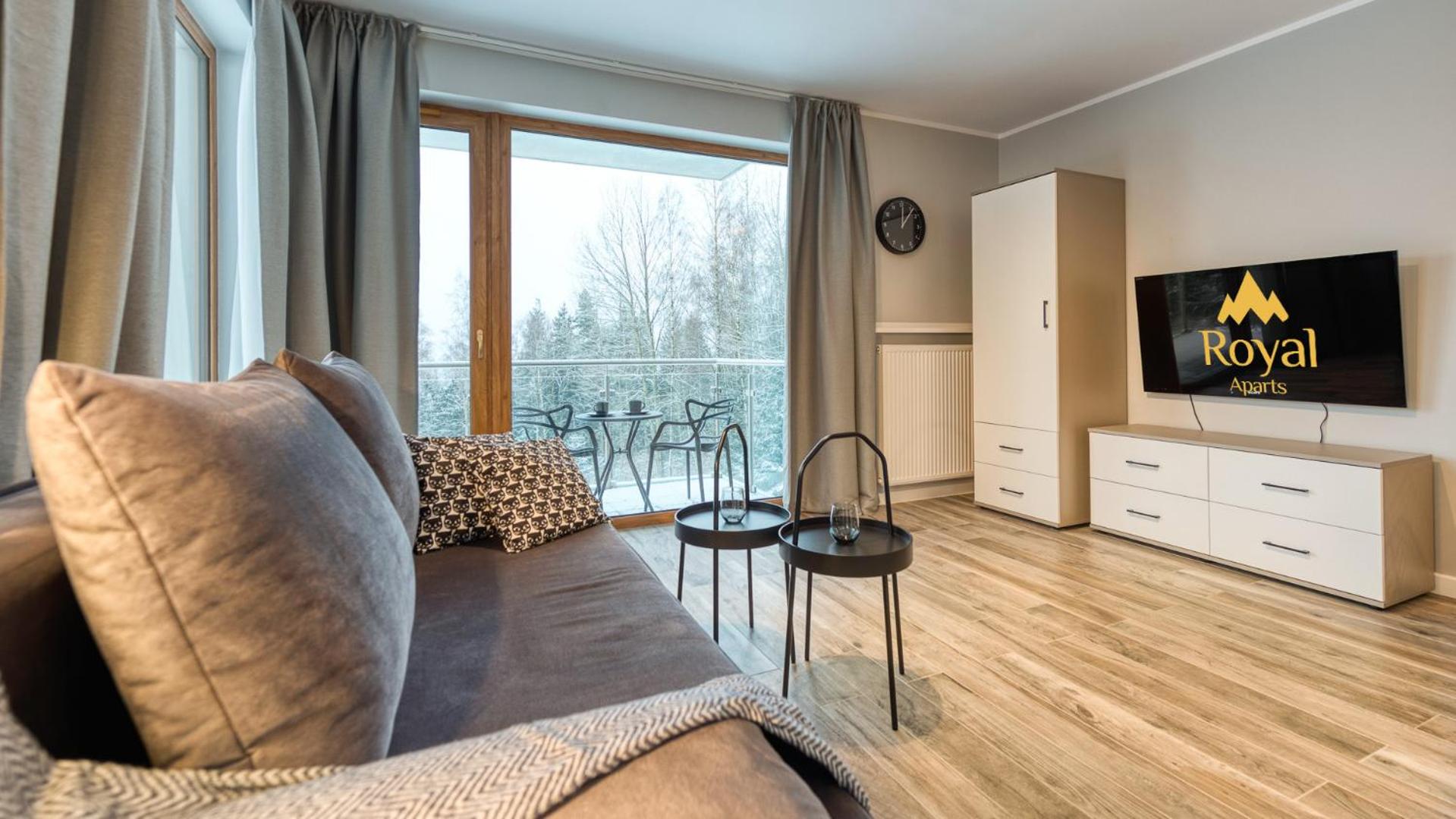 Apartamenty ROYAL APARTS Widok 800 - z panoramą gór