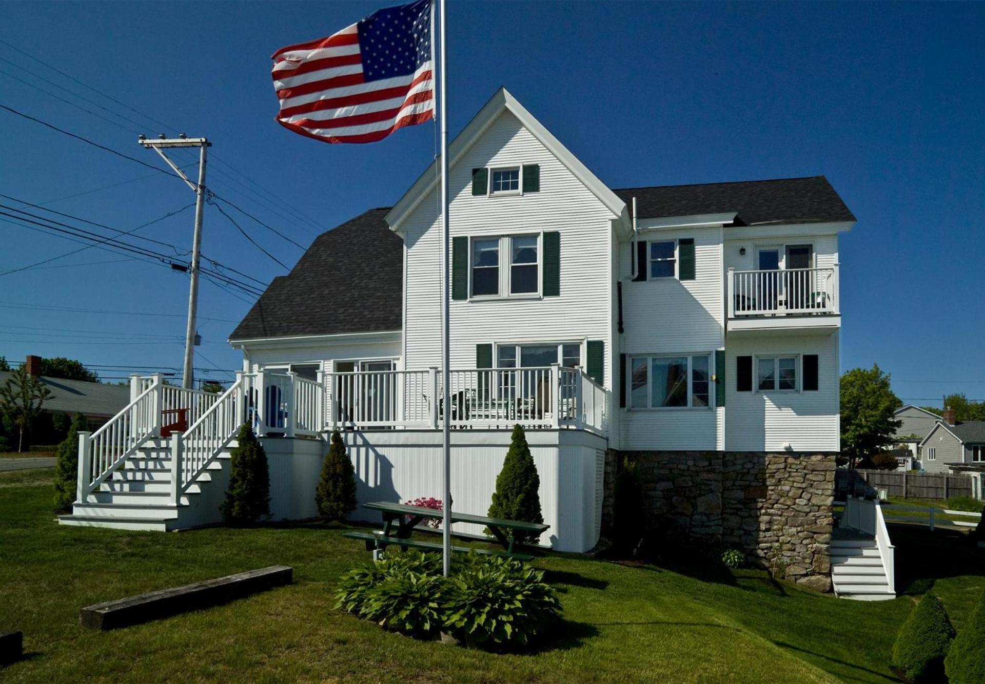 Main House at One Long Beach view 4
