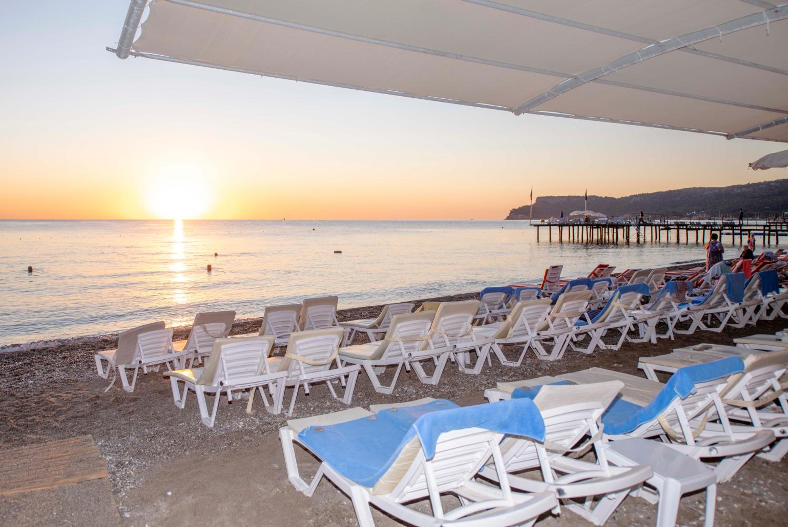 Armas Beach - Image 15