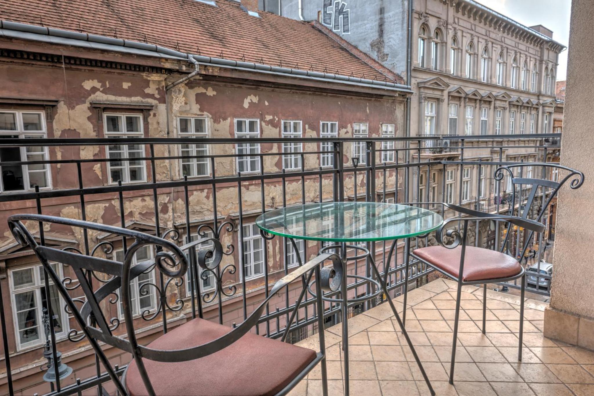balance & terrace
