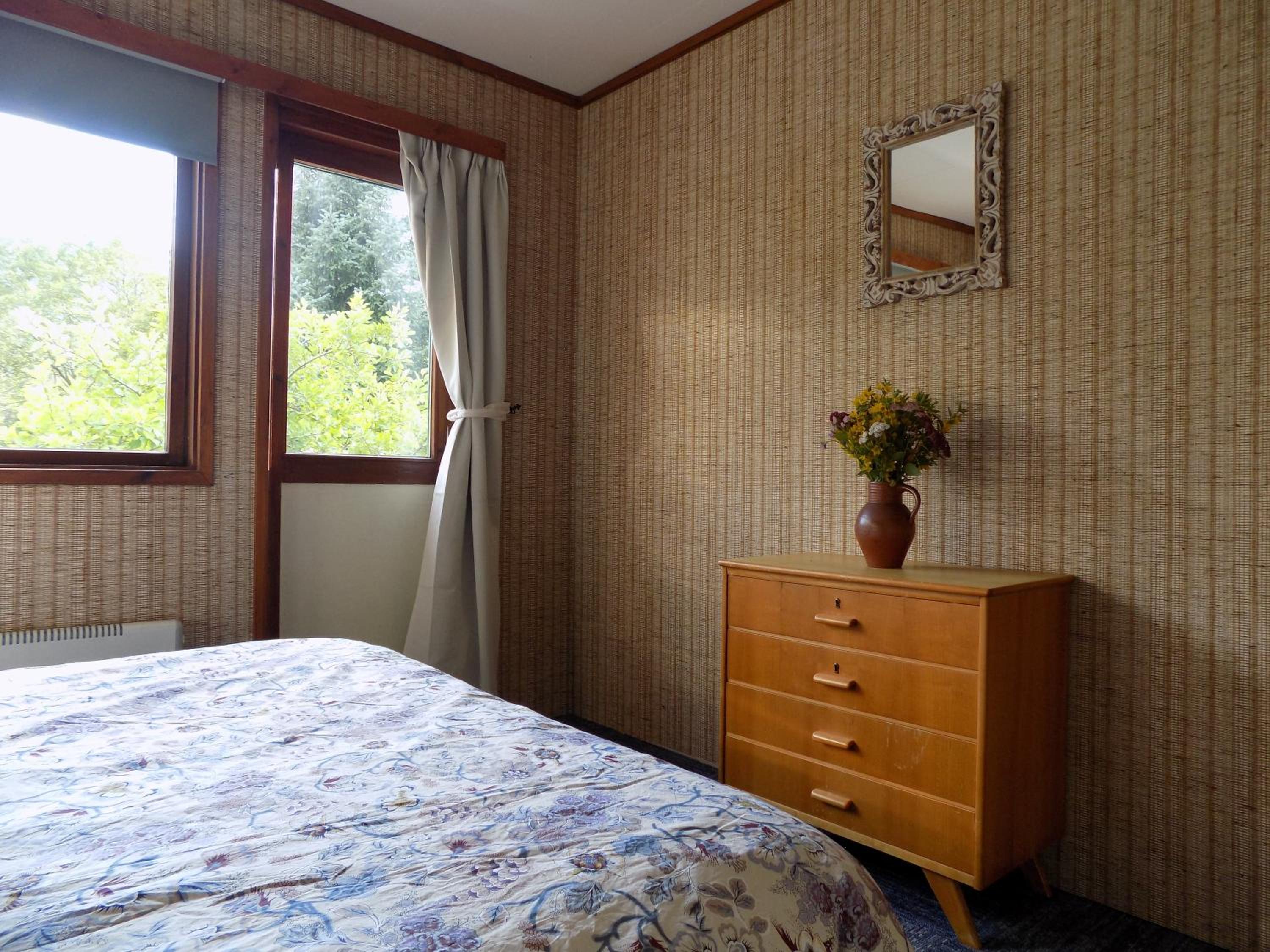 Kråkehaugen Feriehus, a perfect holiday retreat near Åheim view 3