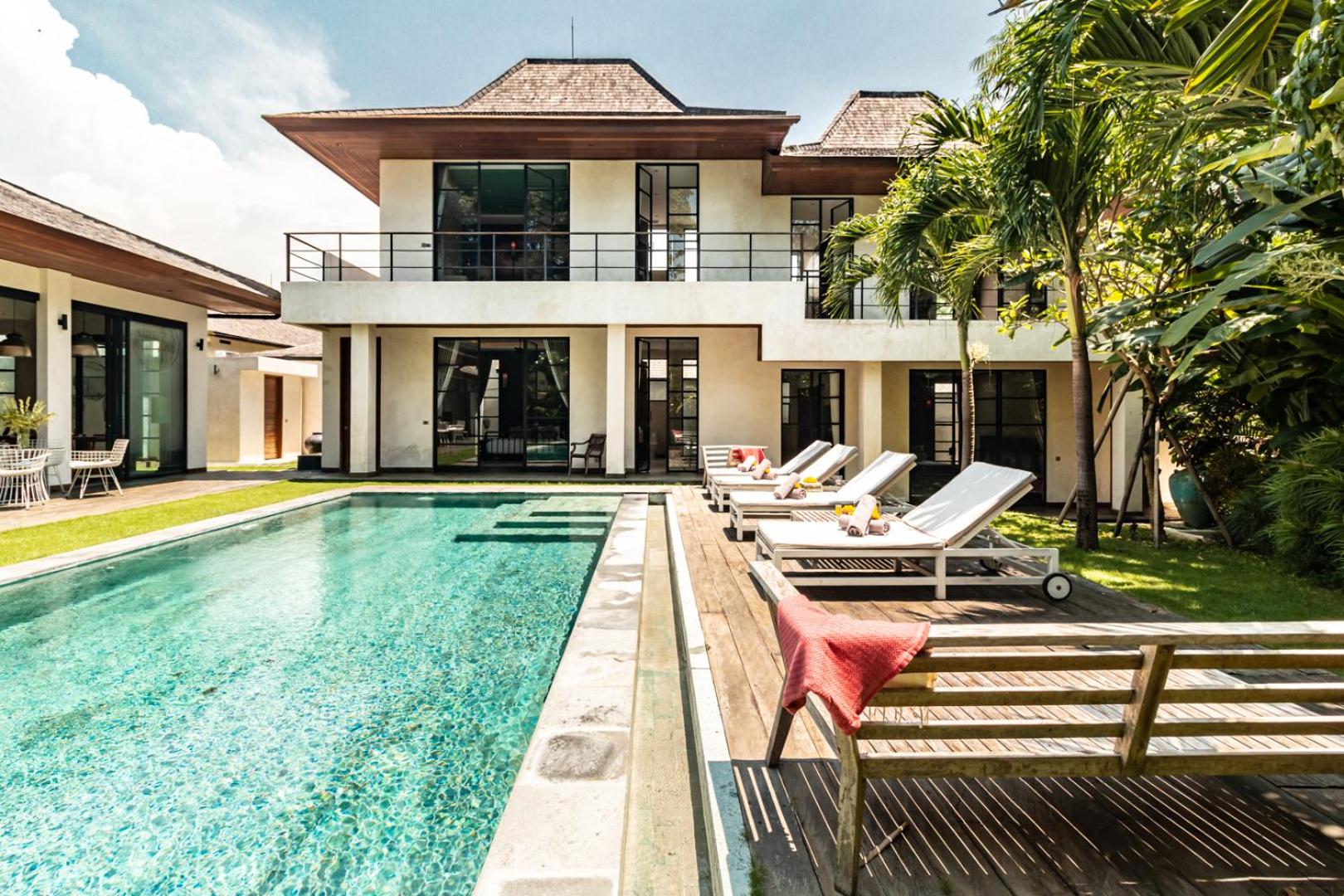 PROMO Large Astonishing 5 BR Luxury Private Villa view 3