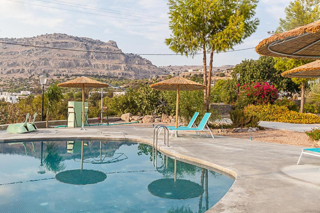 CrossRhodes Villas