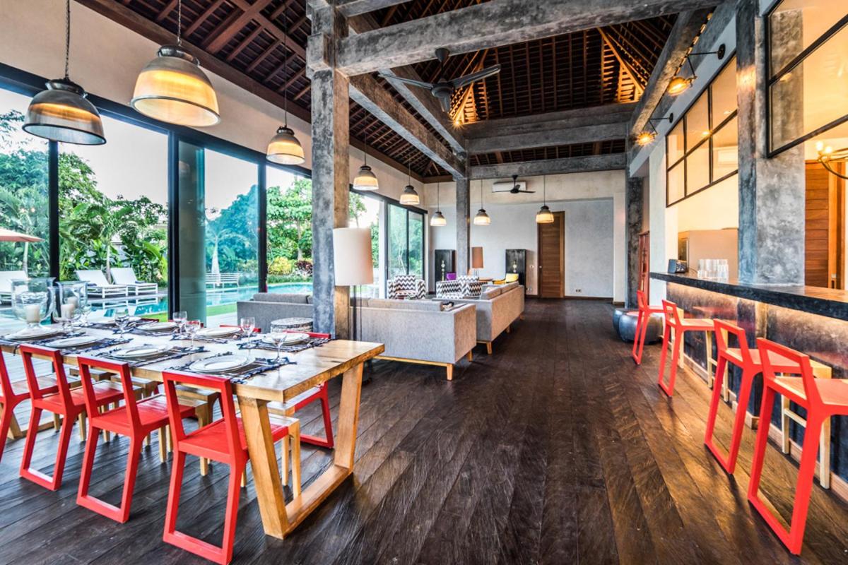 PROMO Large Astonishing 5 BR Luxury Private Villa view 4