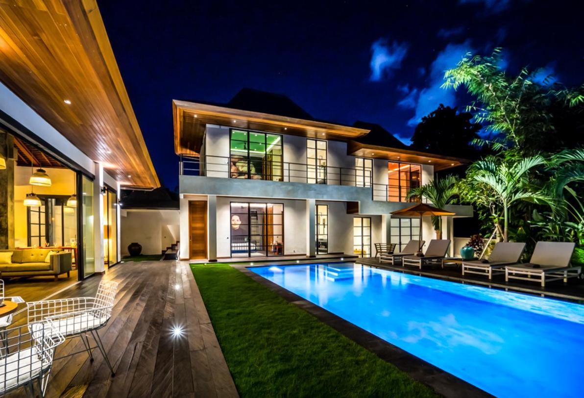 PROMO Large Astonishing 5 BR Luxury Private Villa view 2