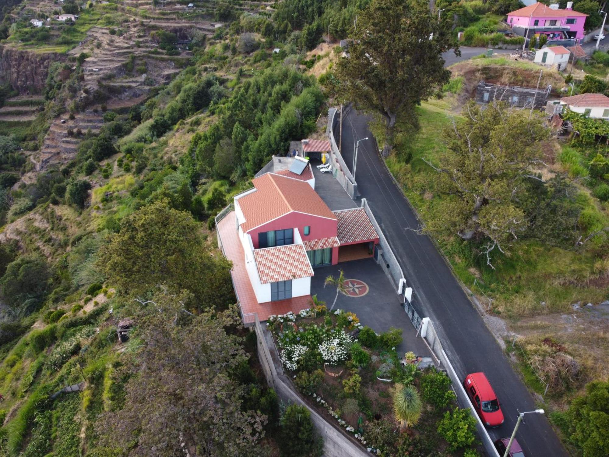 Villa Luz - Family House Vacations- Large Private Outdoor Area