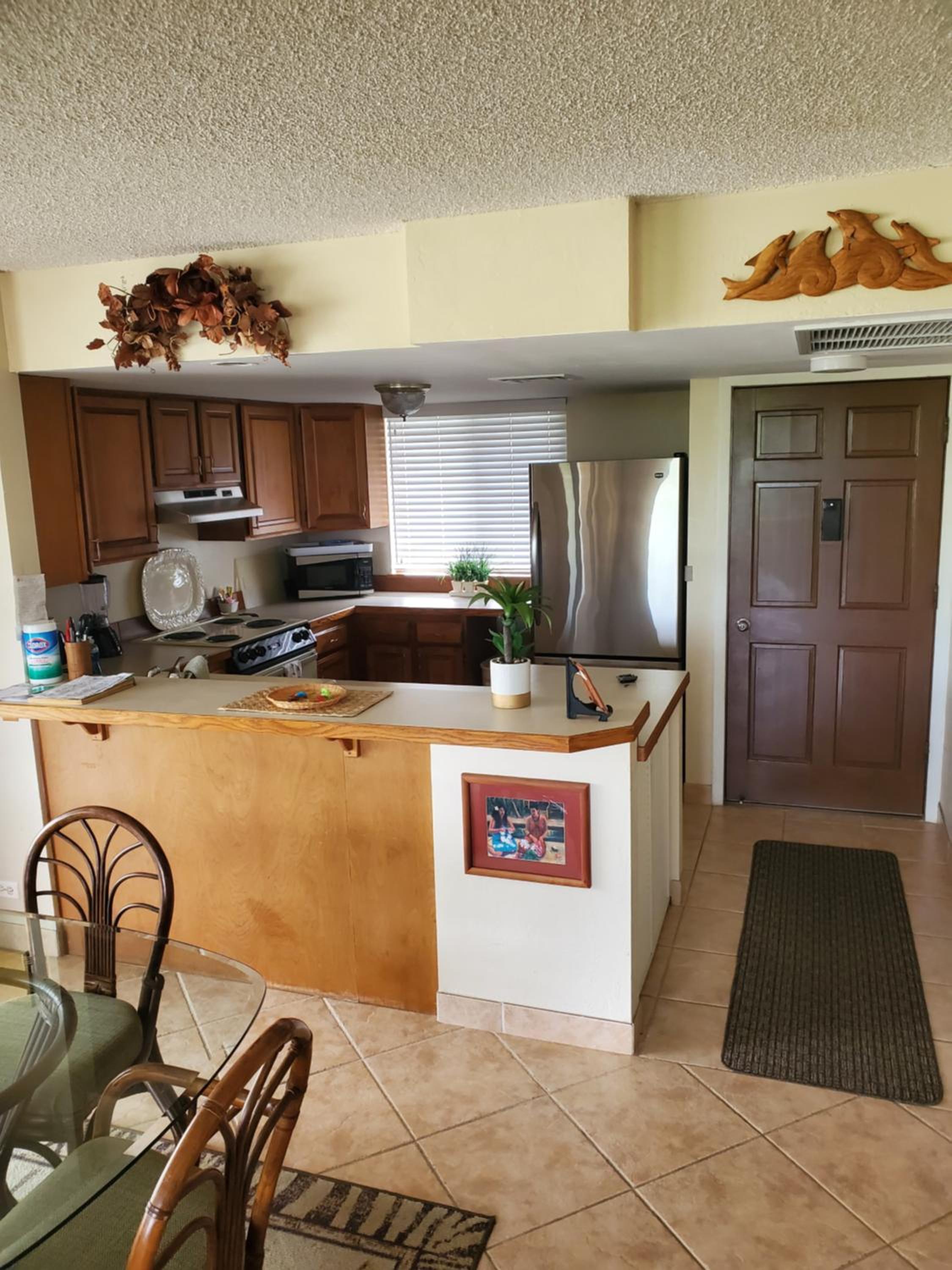 White Sands Beach Condo #324. BIG PATIO!! Ocean and Mountains across from beach! view 5
