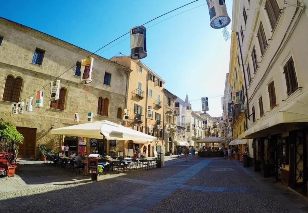 Alghero Palazzo Albis in pieno centro per 8 persone view 5