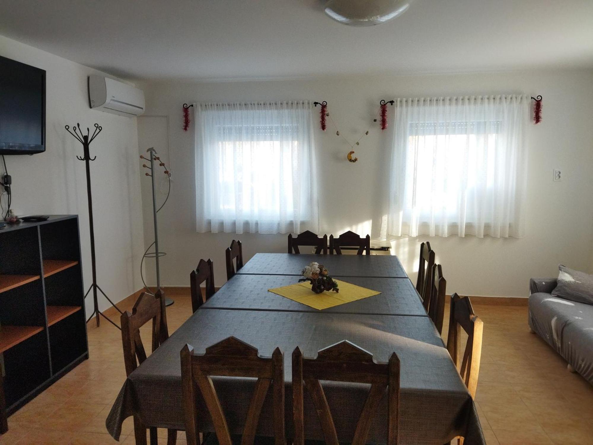 Photo 37