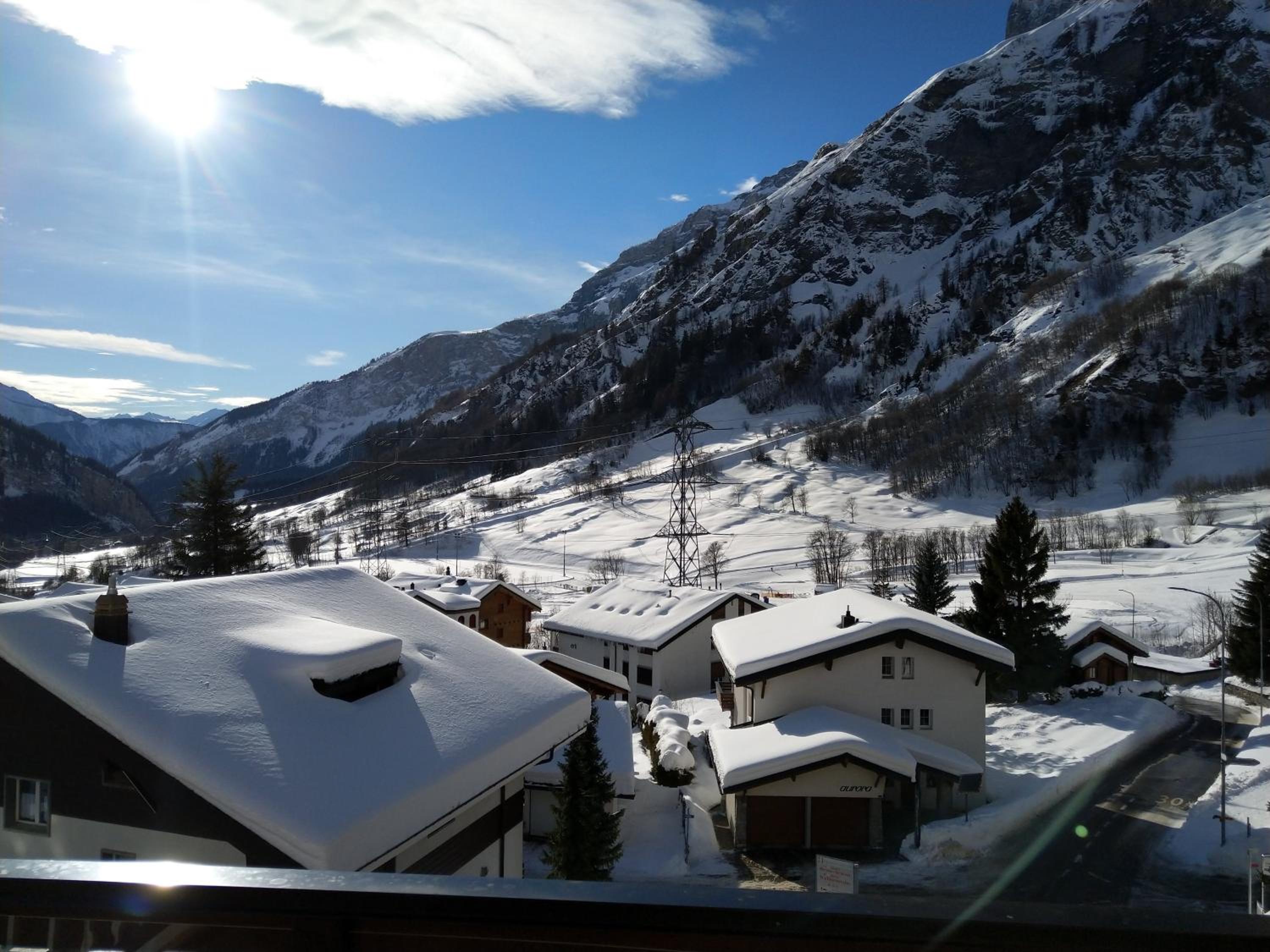 Saskia 8 view 3