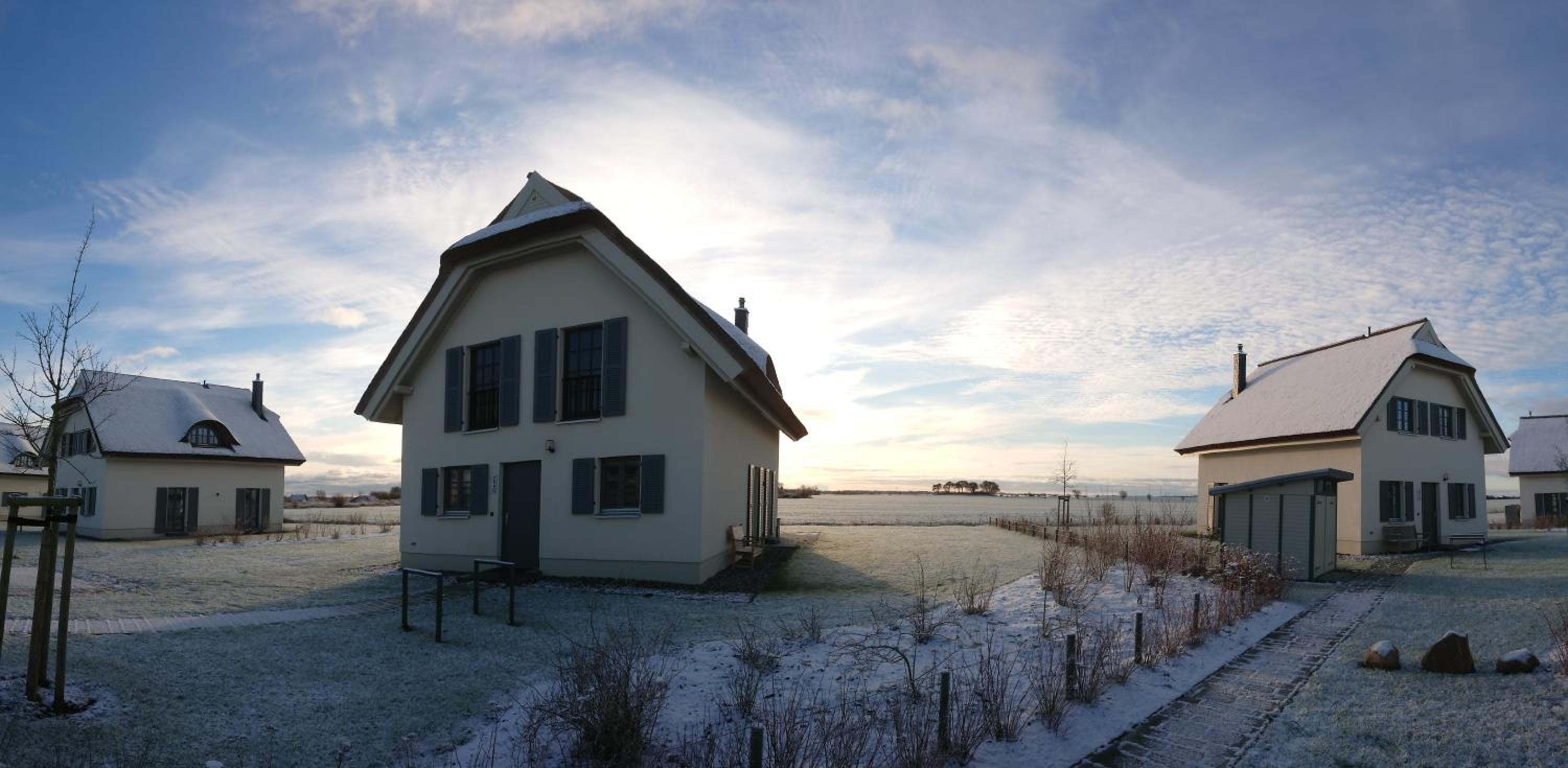 Reetdachhäuser am Bakenberg