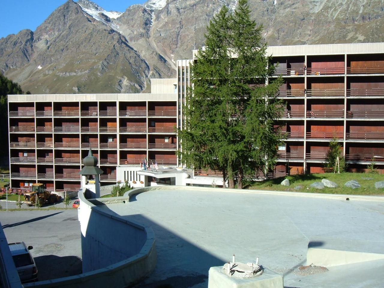 Bilocale Cervinia Cielo alto sulle piste view 3