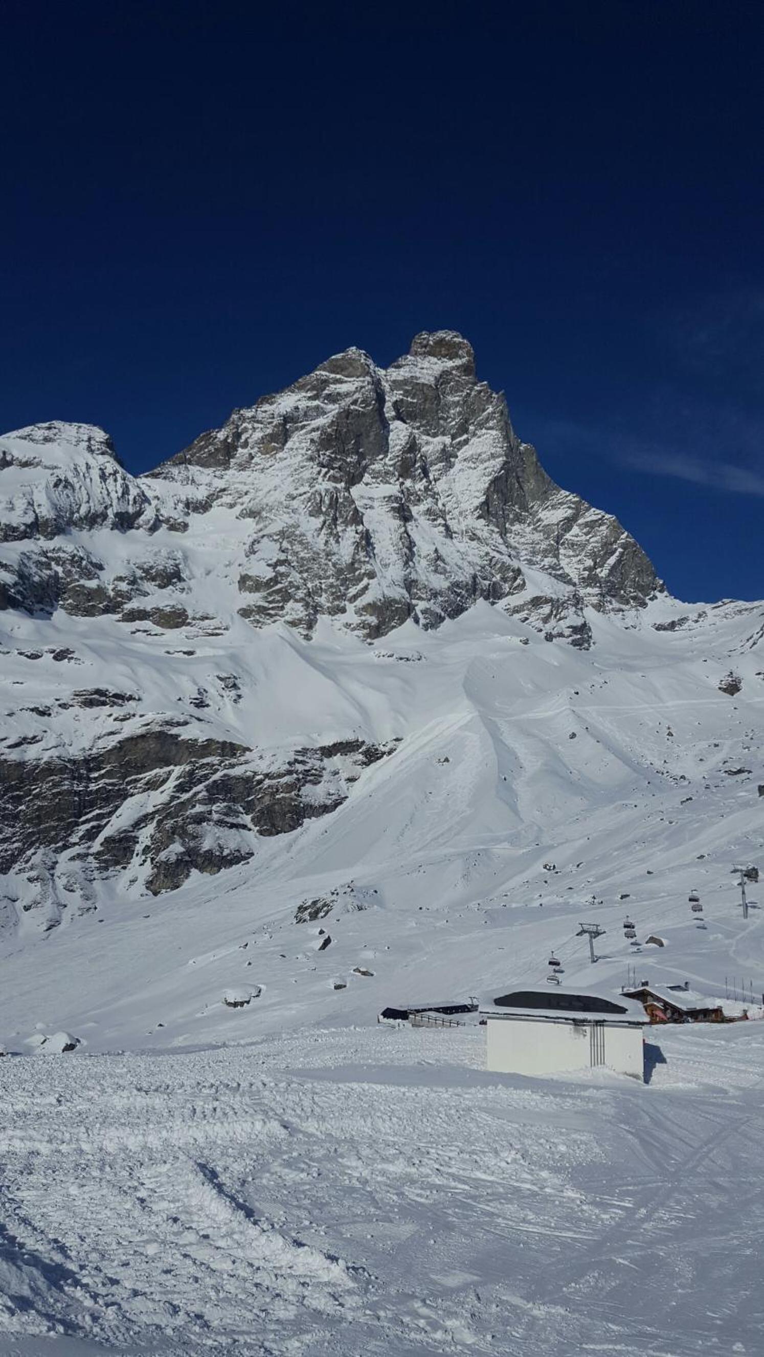 Bilocale Cervinia Cielo alto sulle piste view 4