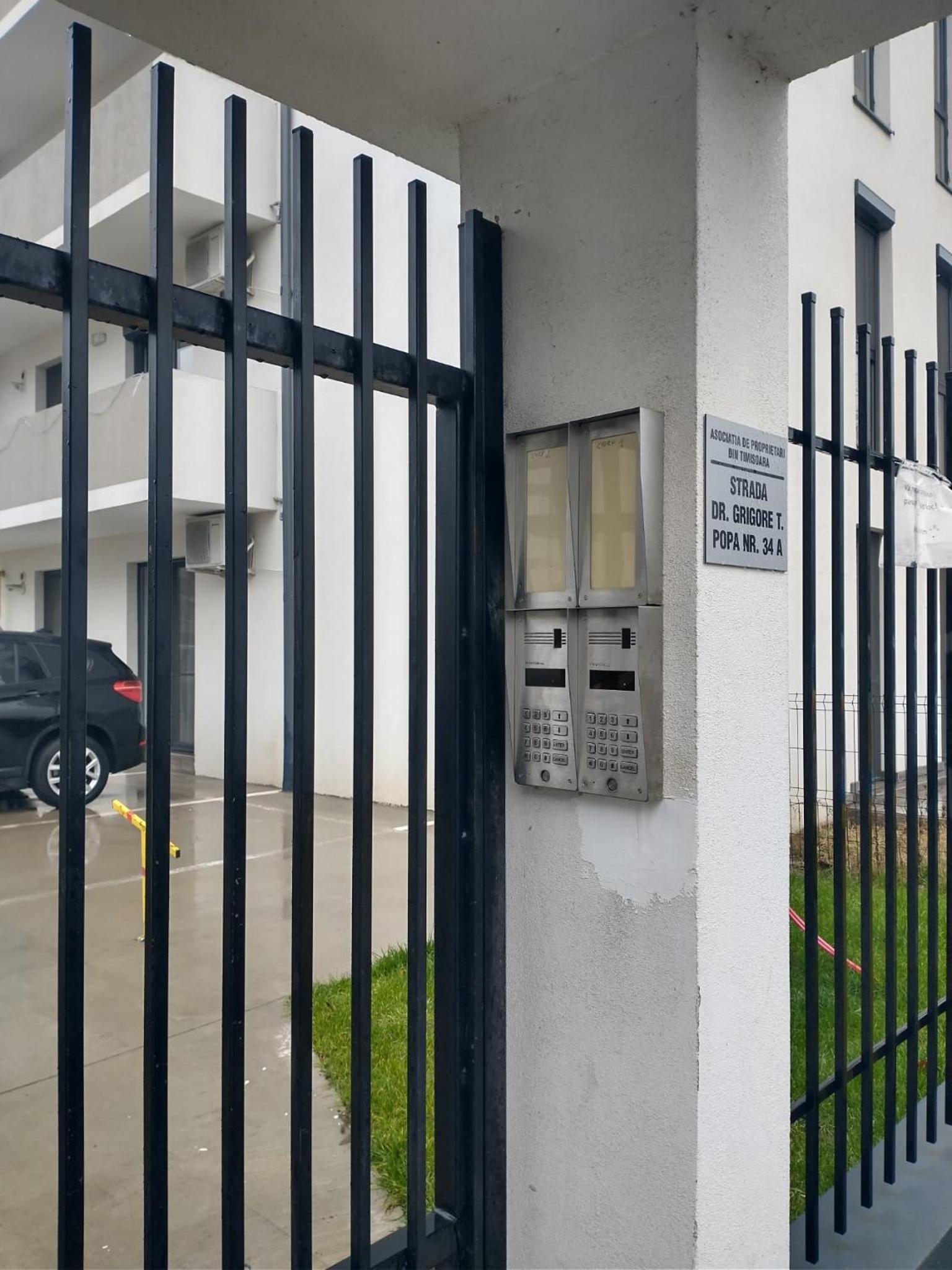 Apartament in complex rezidential cu parcare in curte view 4
