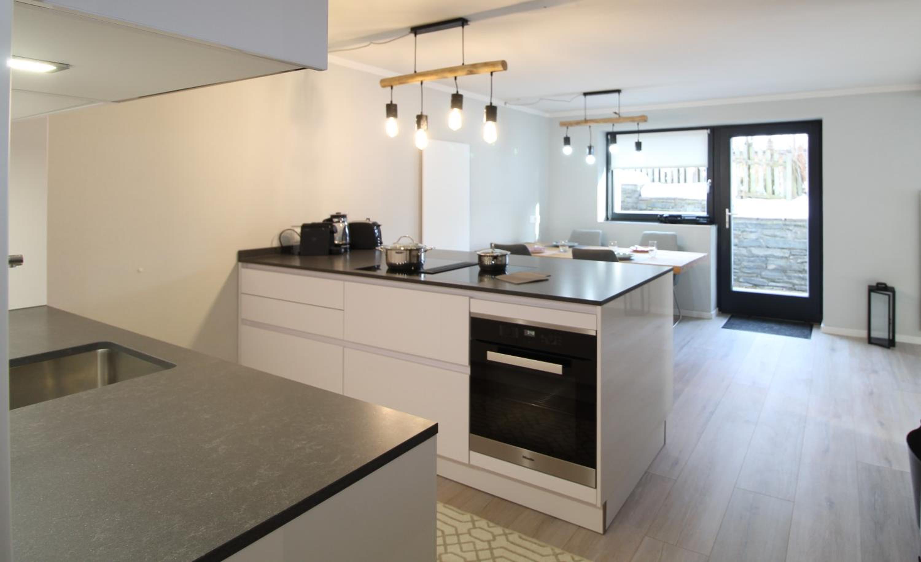 RMG Roses Apartments